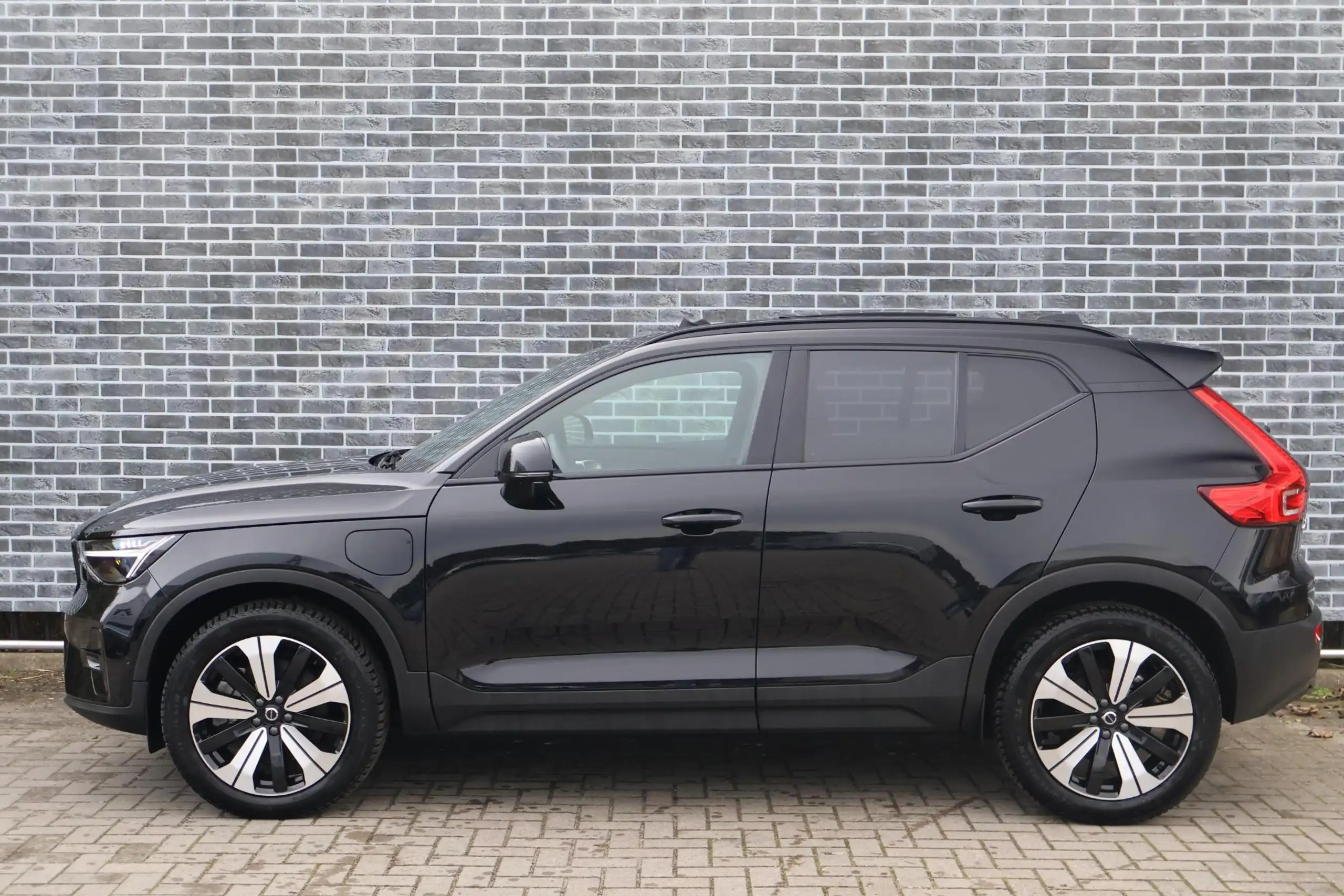 Volvo - XC40