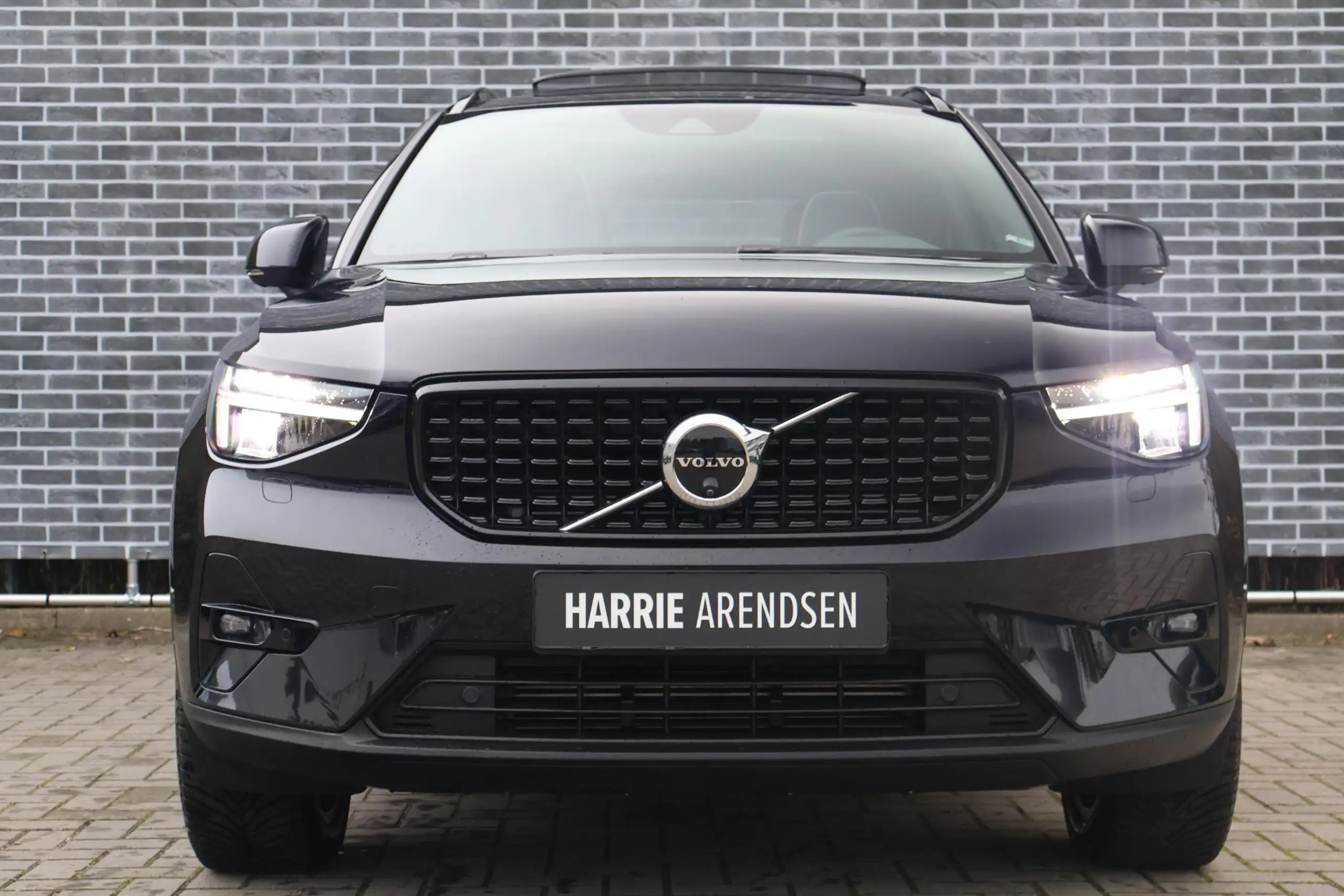 Volvo - XC40