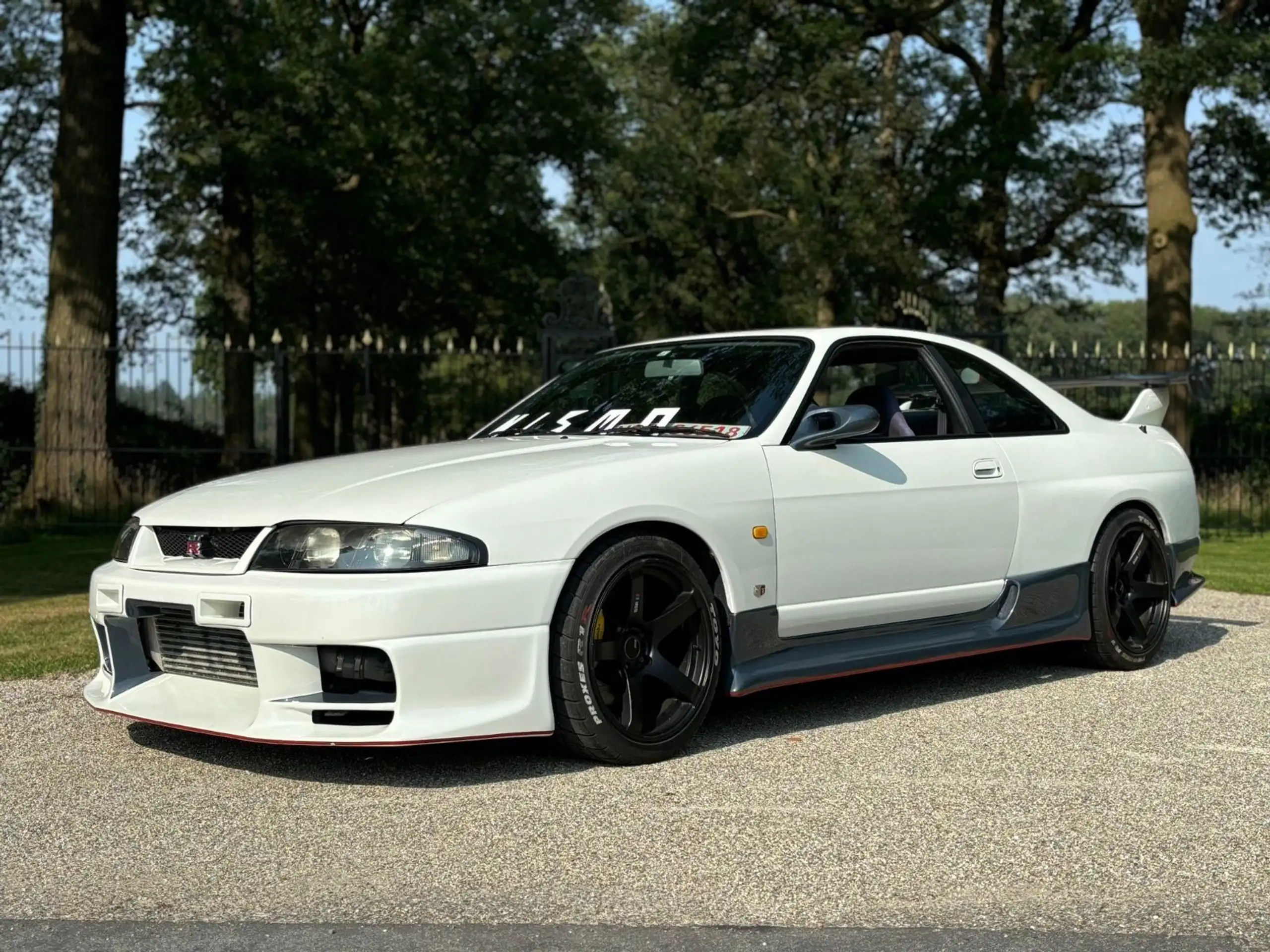 Nissan - Skyline