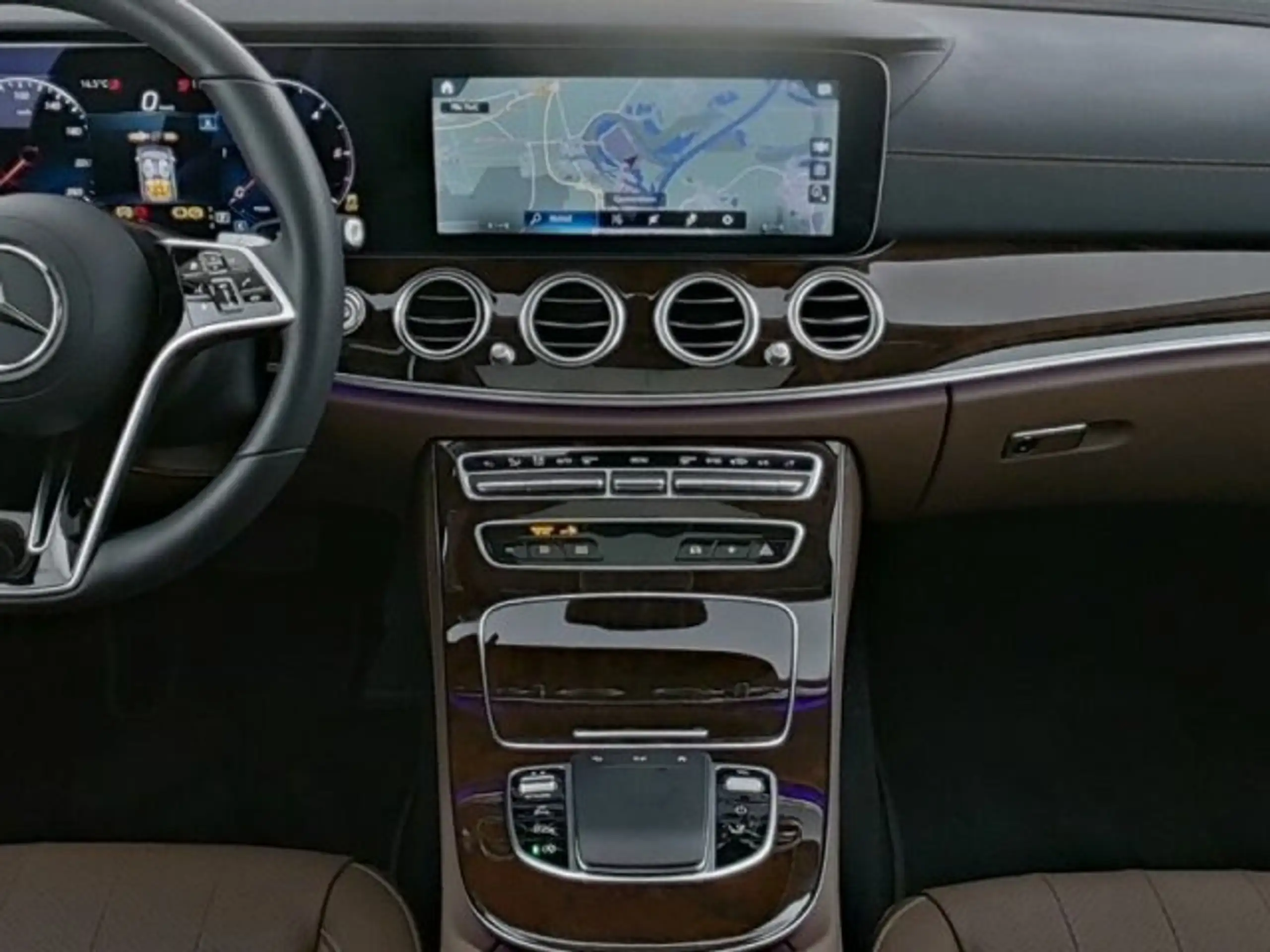 Mercedes-Benz - E 220