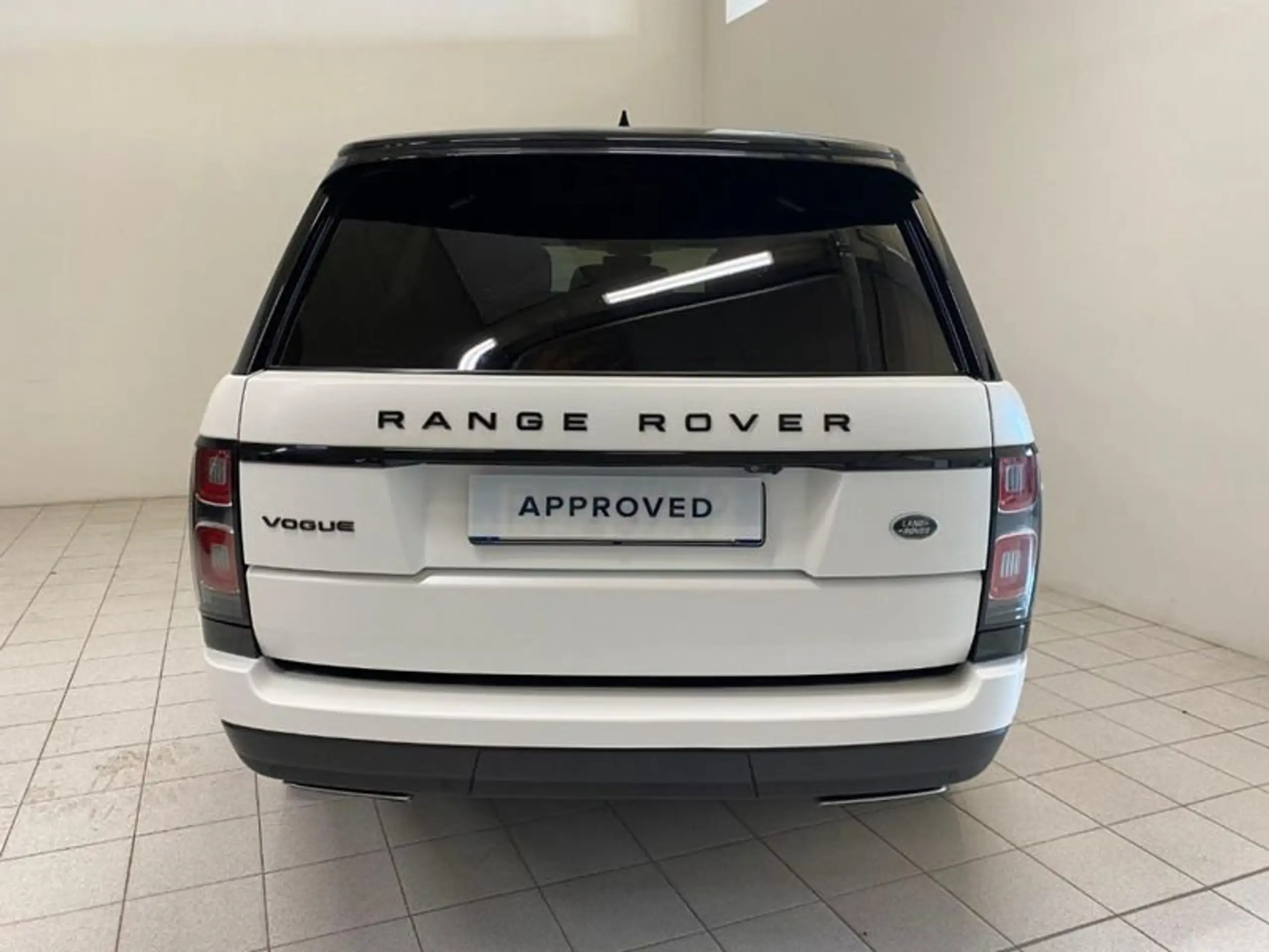 Land Rover - Range Rover