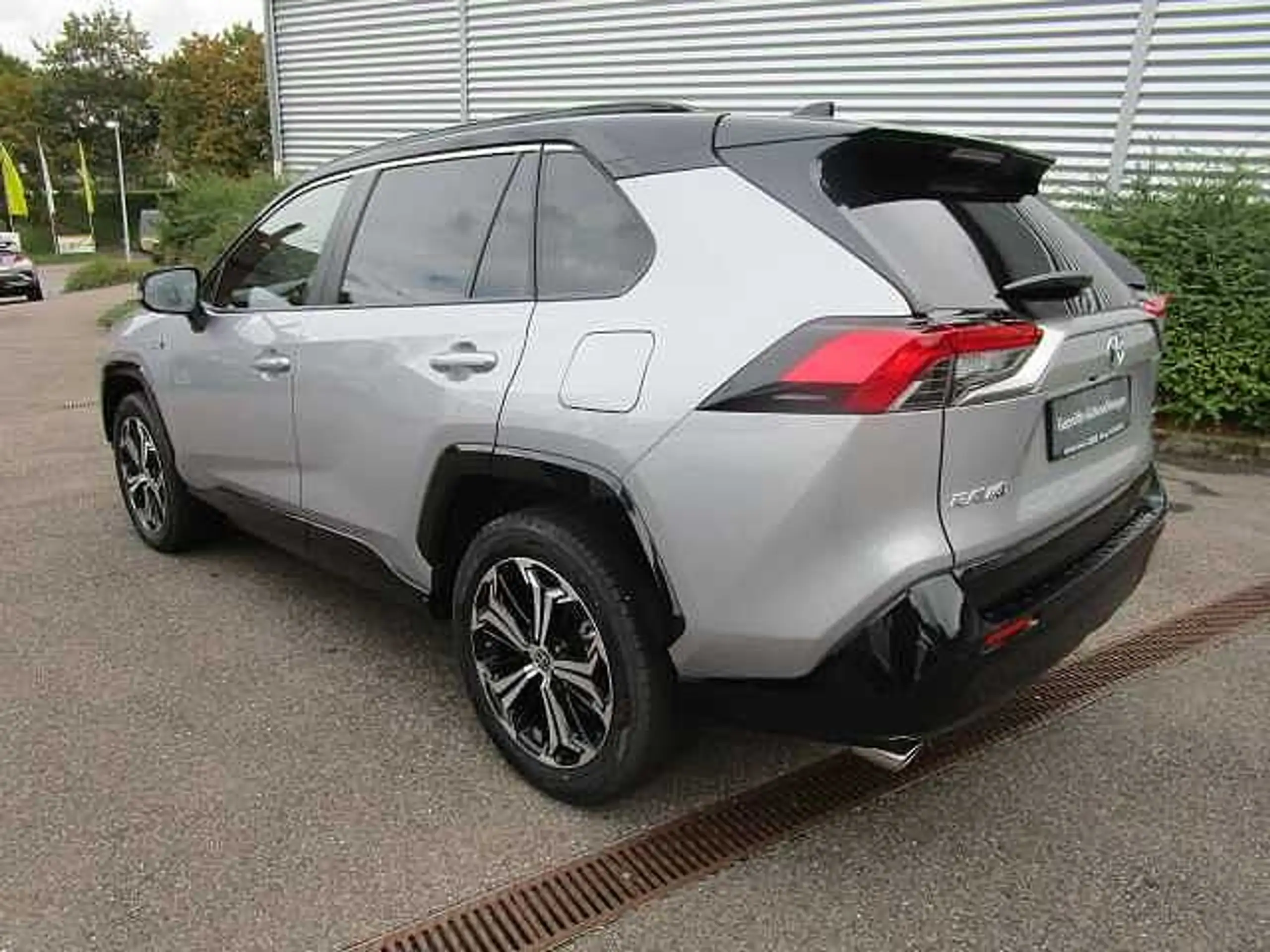 Toyota - RAV 4