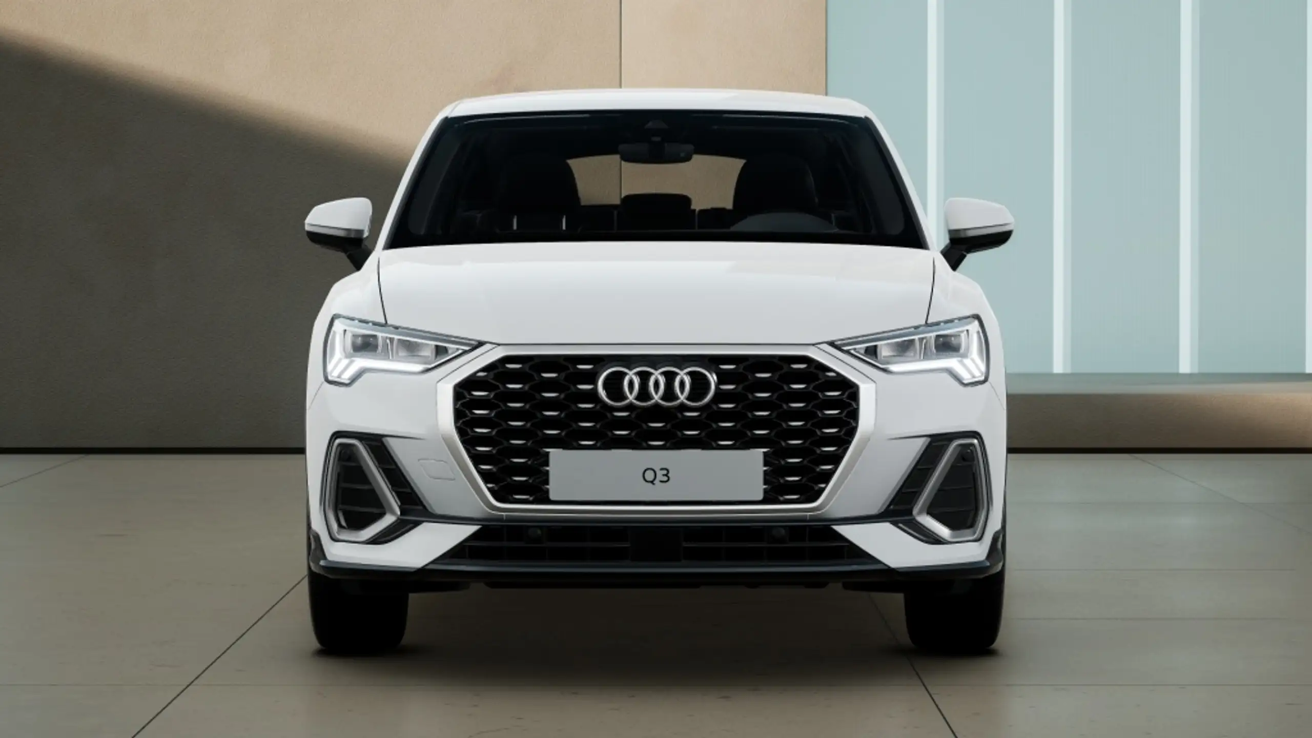 Audi - Q3