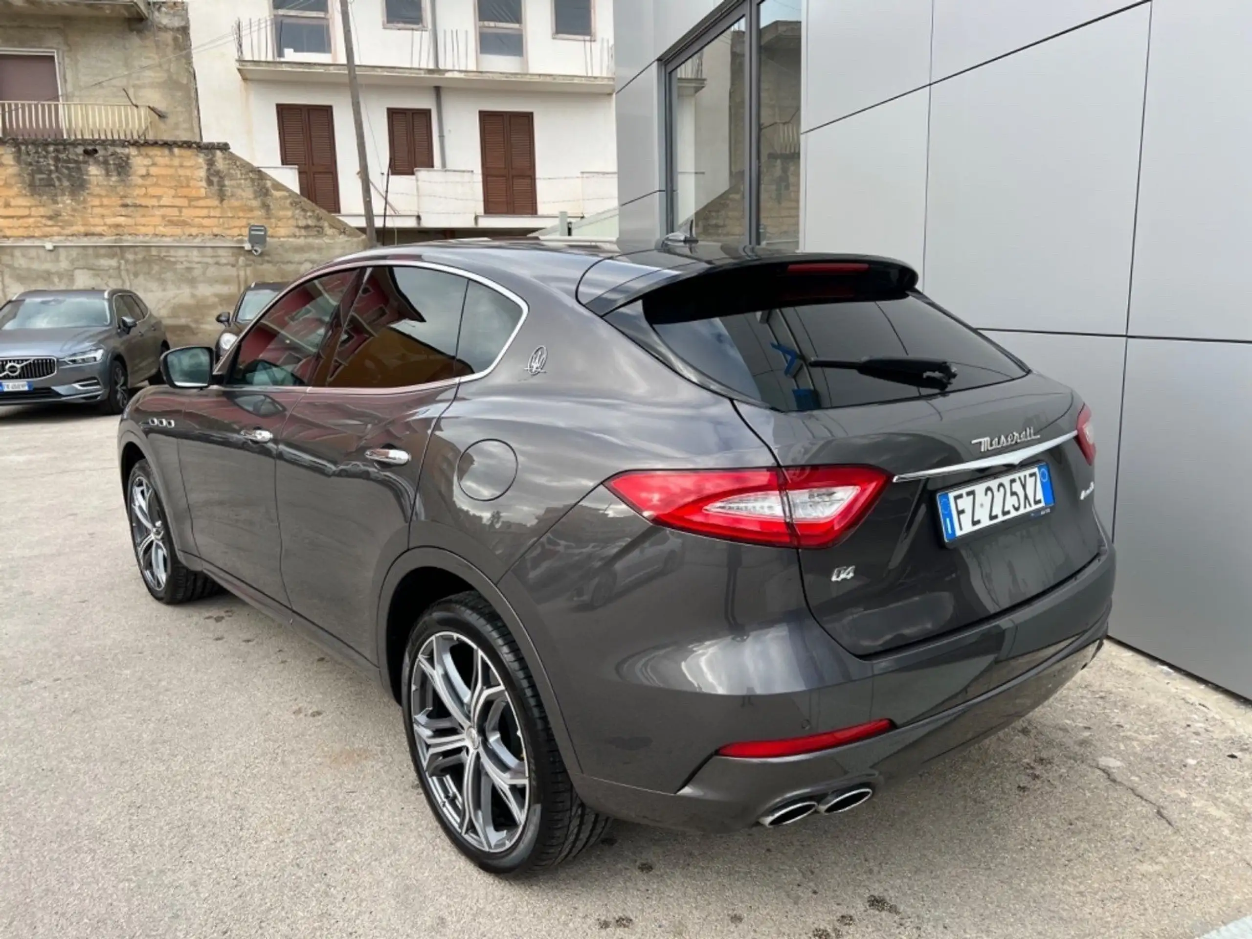 Maserati - Levante