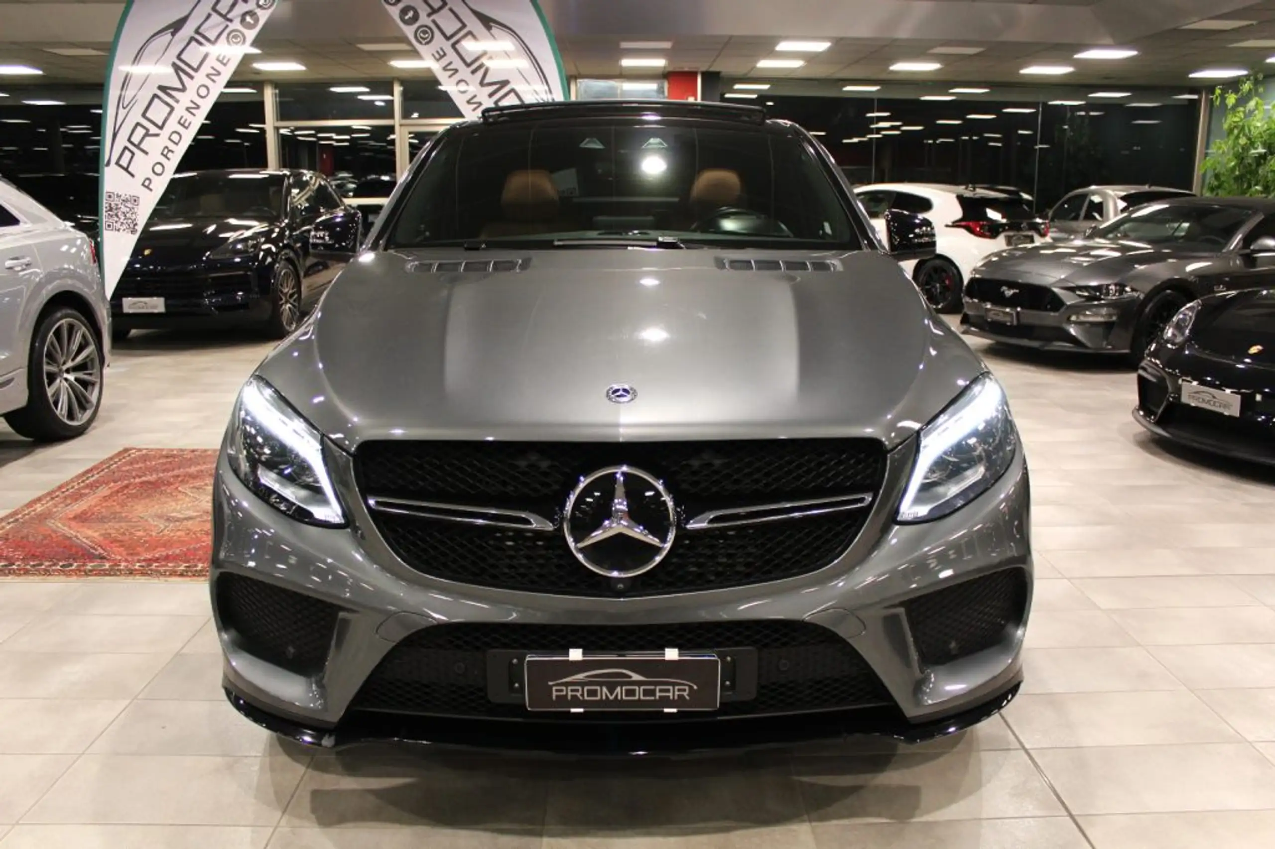 Mercedes-Benz - GLE 350