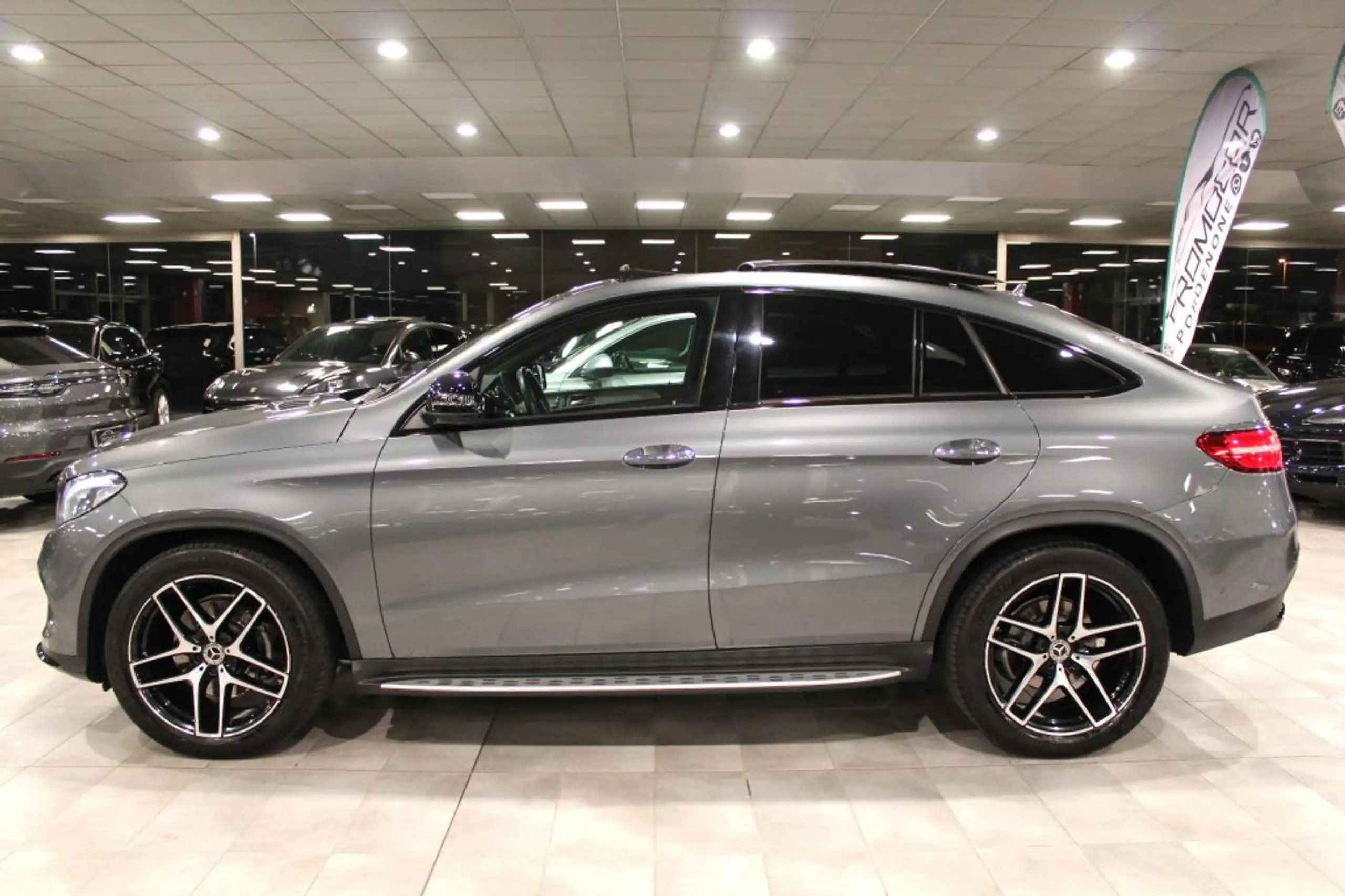 Mercedes-Benz - GLE 350