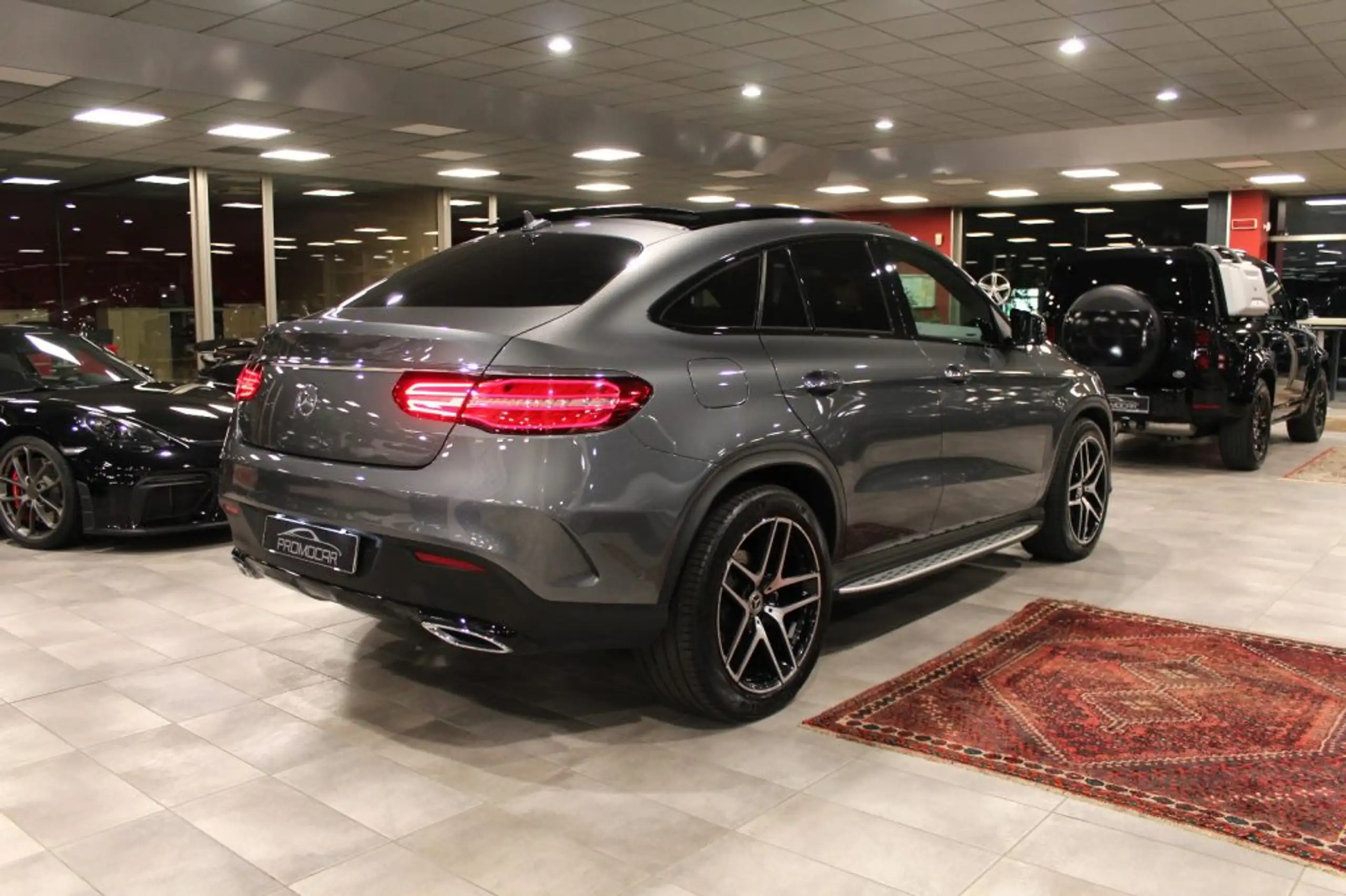 Mercedes-Benz - GLE 350