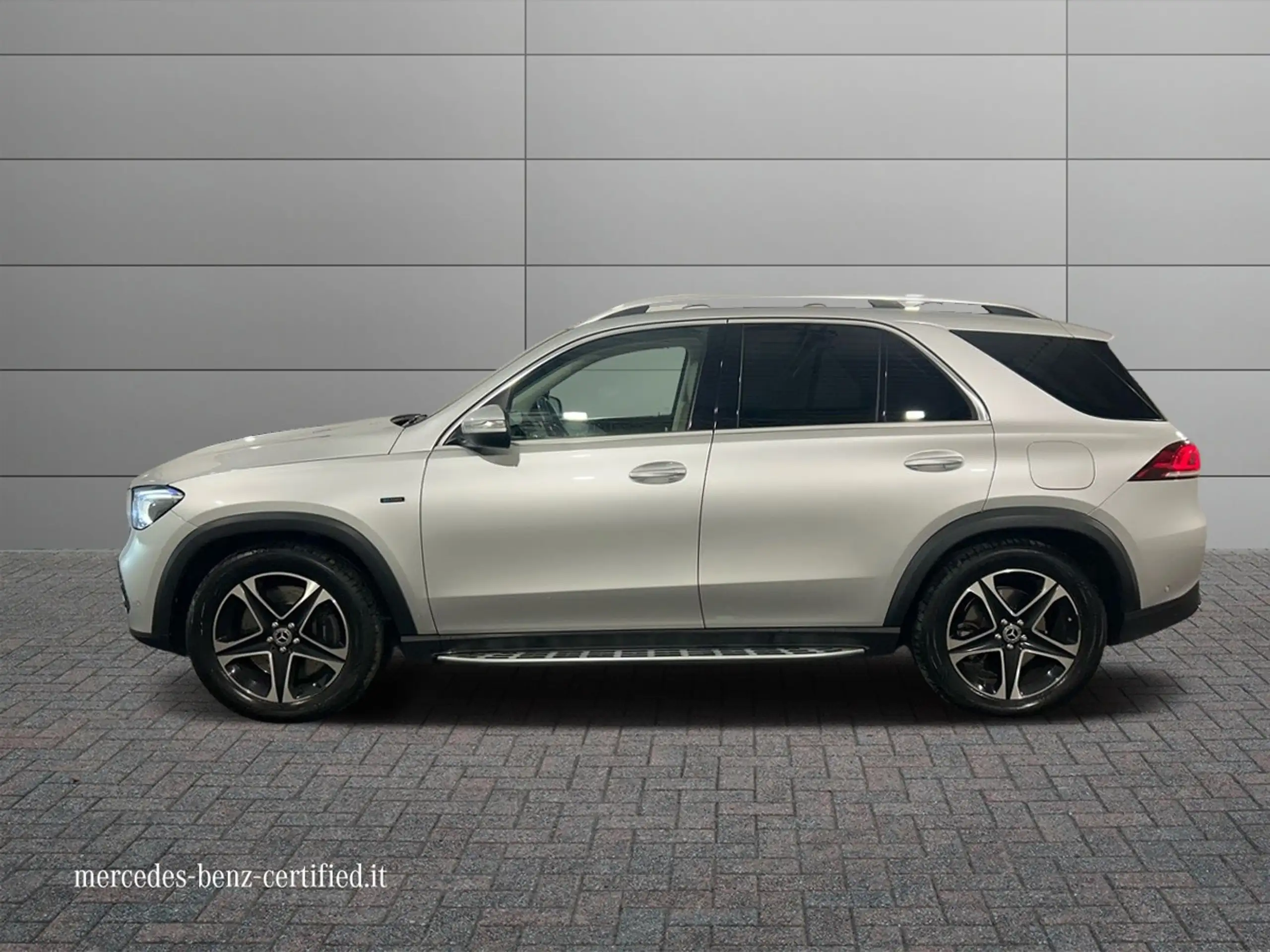 Mercedes-Benz - GLE 350