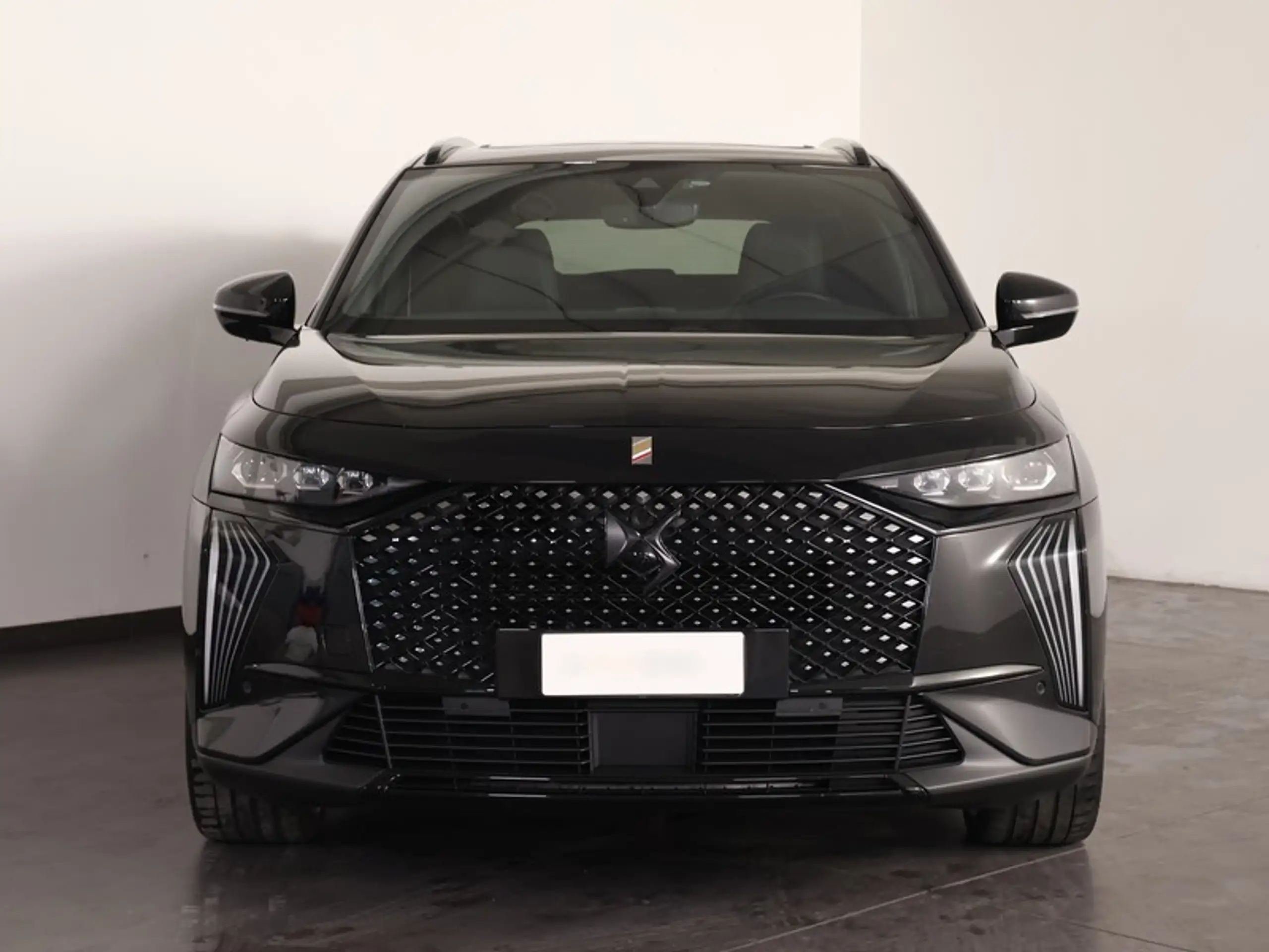 DS Automobiles - DS 7 Crossback