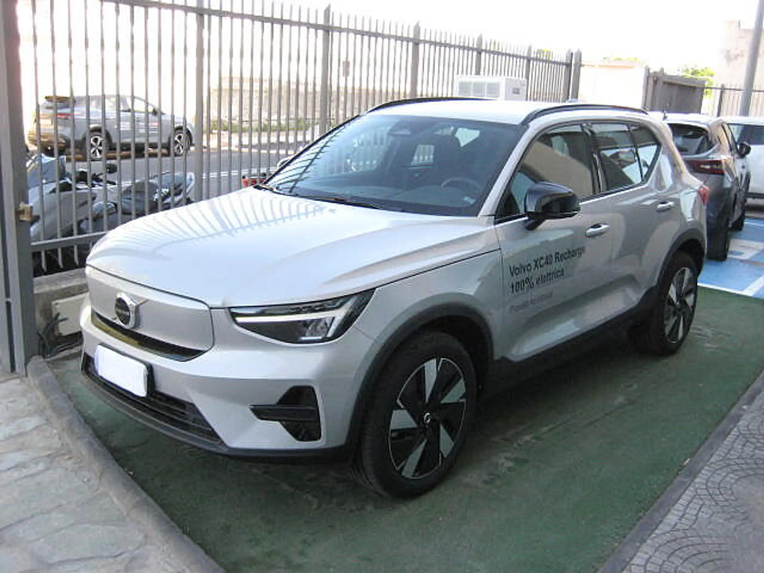 Volvo - XC40