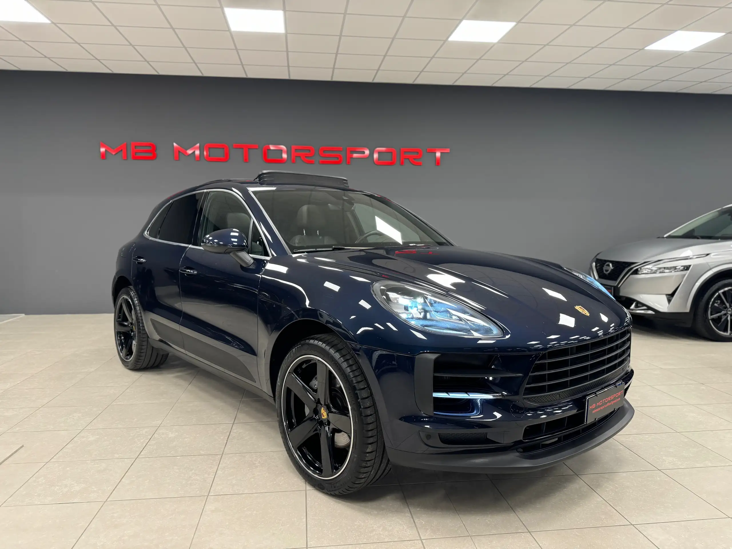 Porsche - Macan