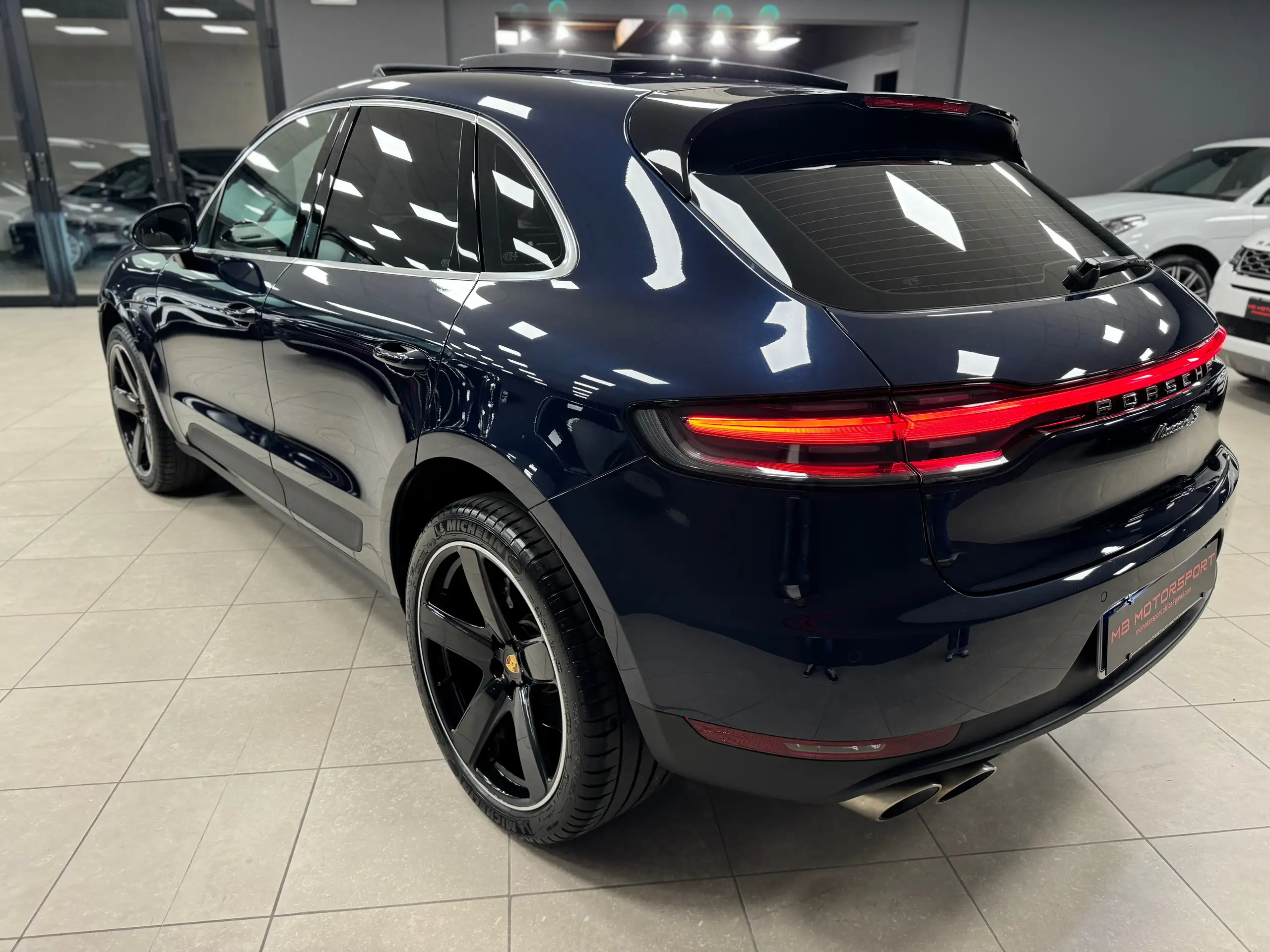 Porsche - Macan