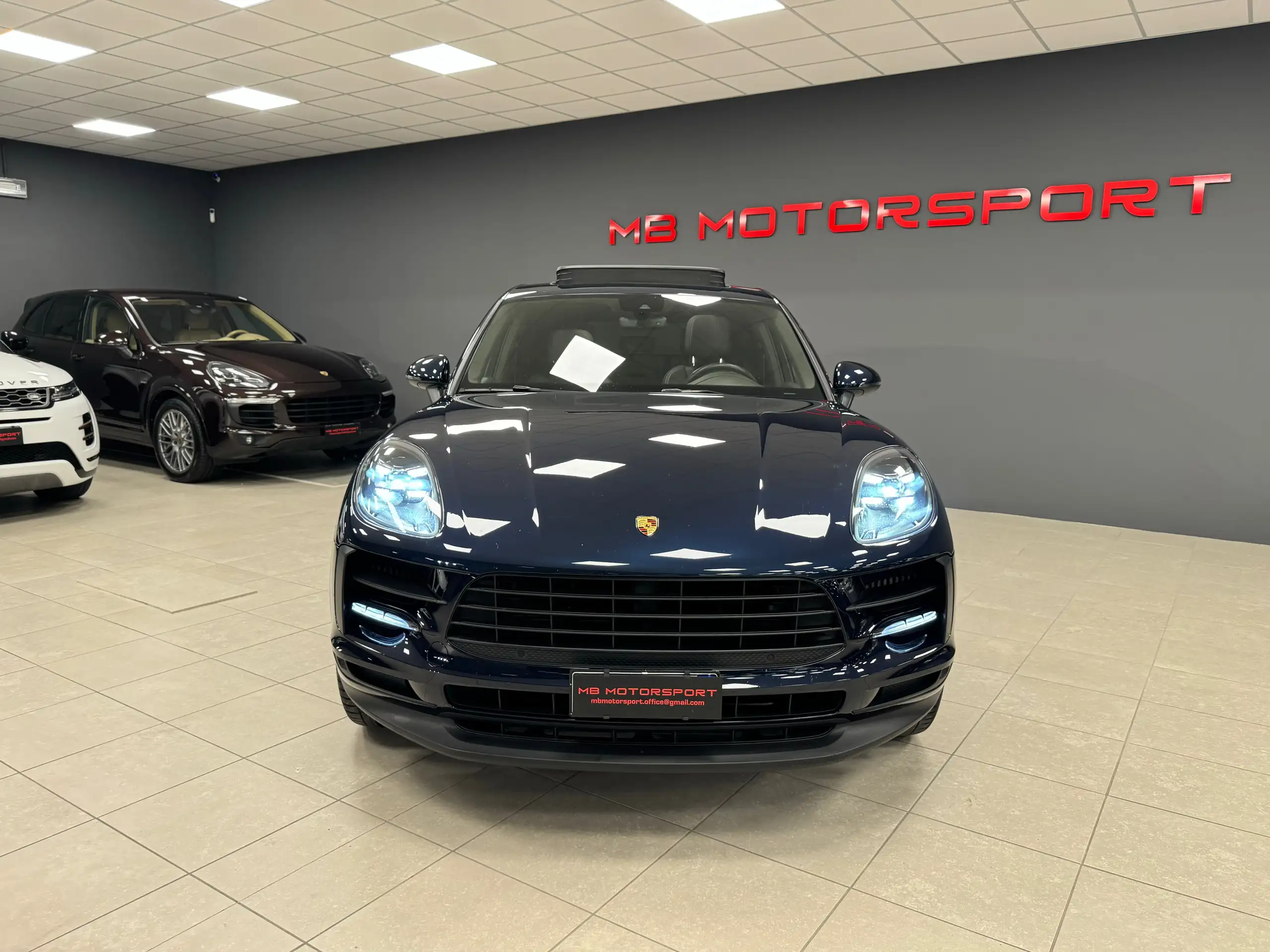 Porsche - Macan