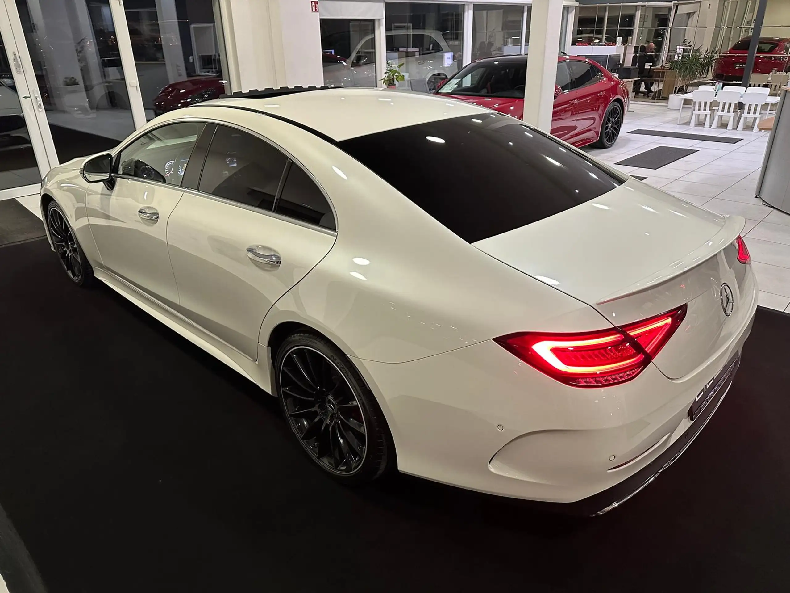 Mercedes-Benz - CLS 400