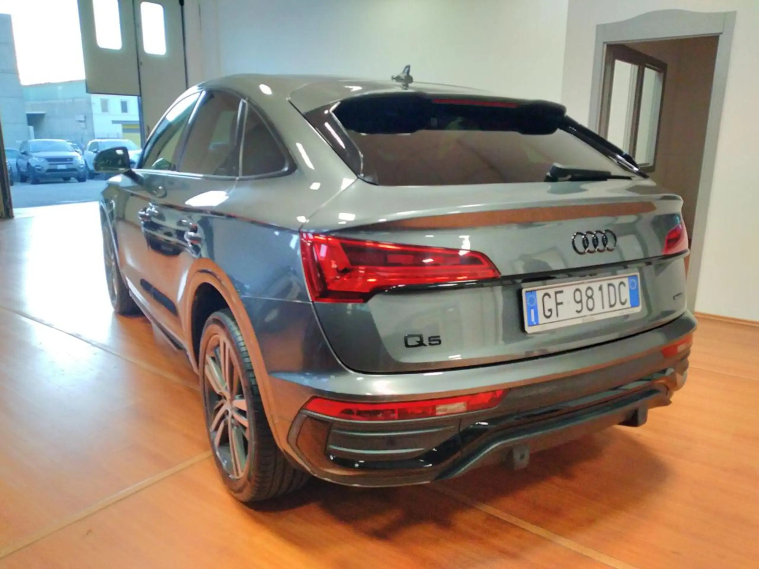 Audi - Q5