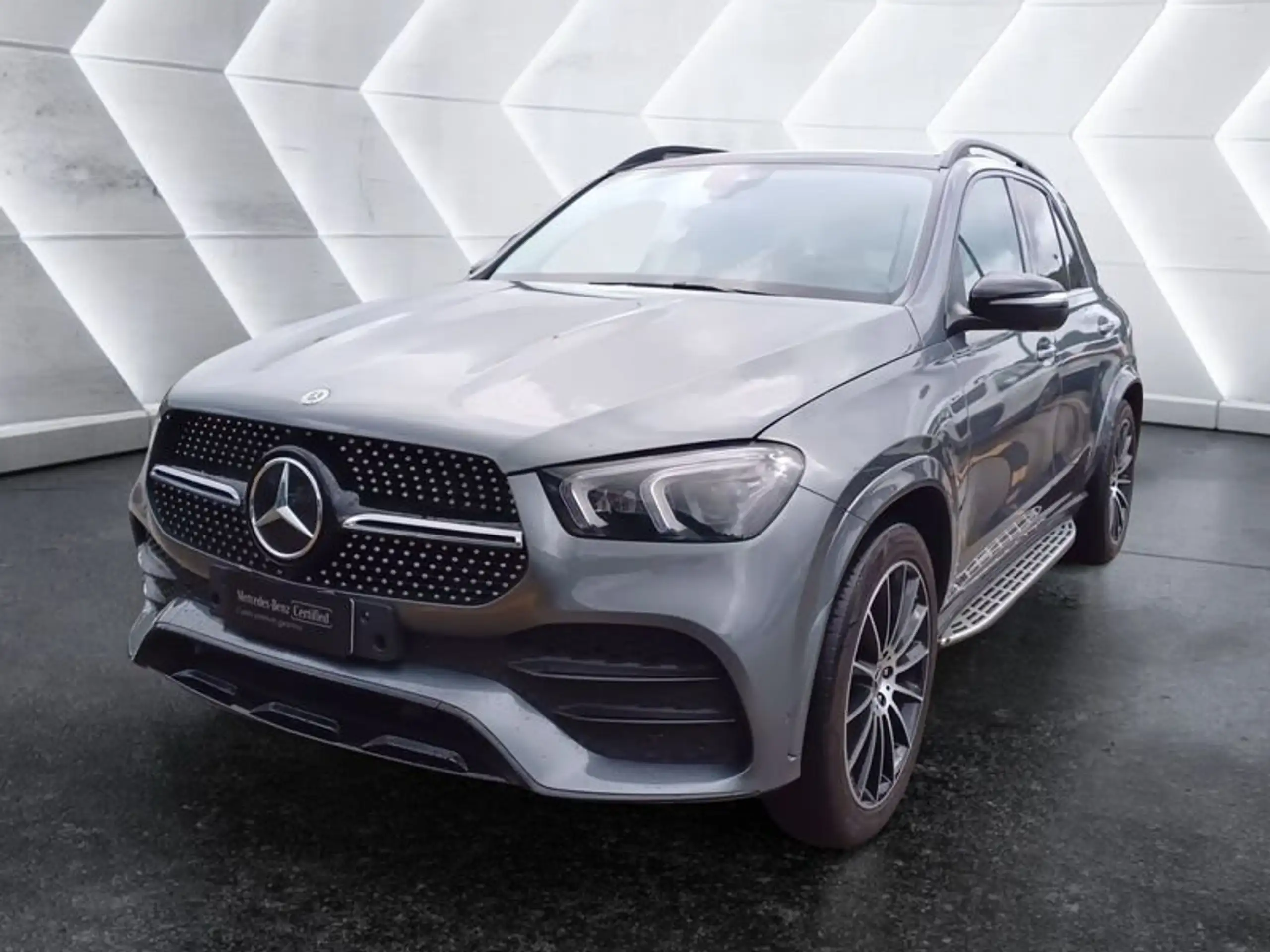 Mercedes-Benz GLE 300 2021