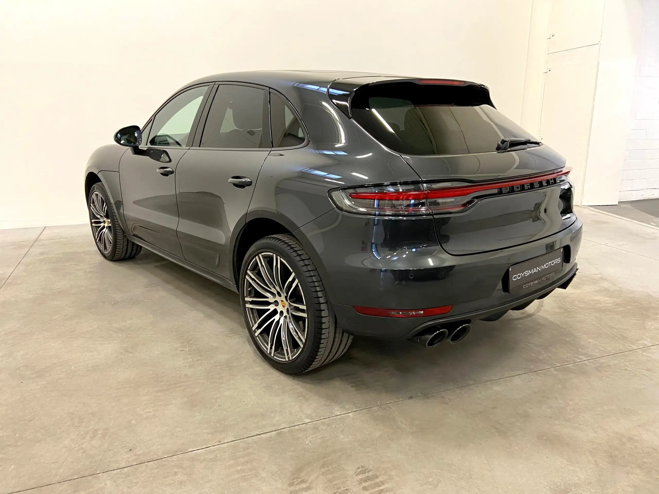 Porsche - Macan