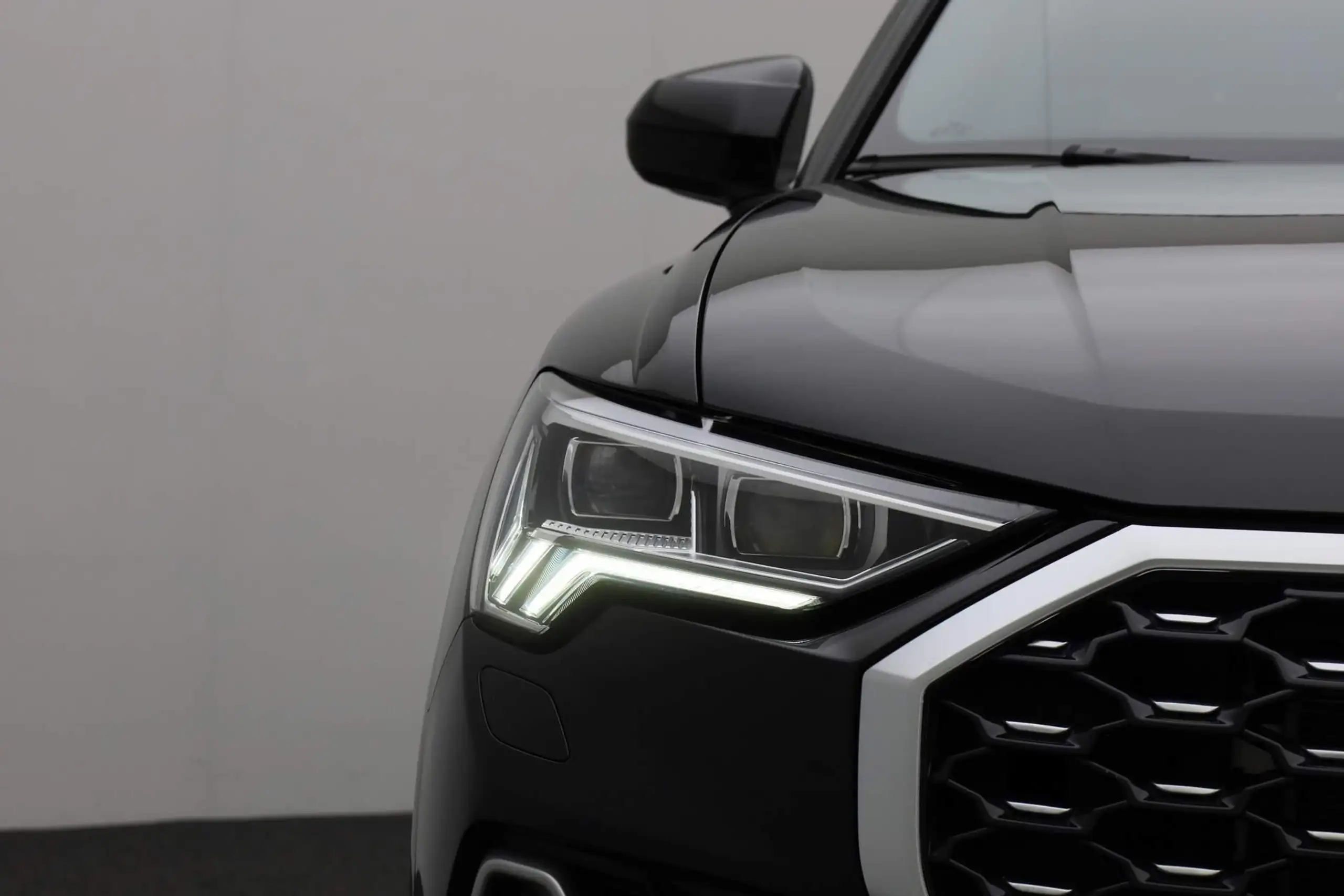 Audi - Q3