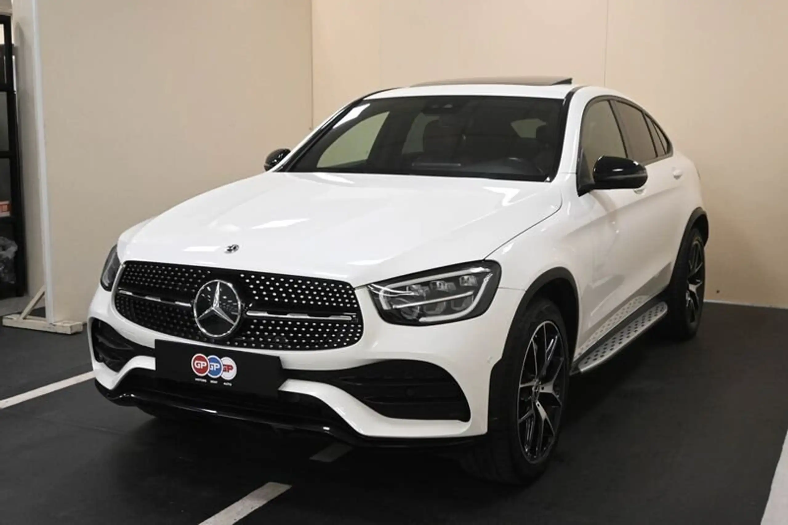 Mercedes-Benz - GLC 300