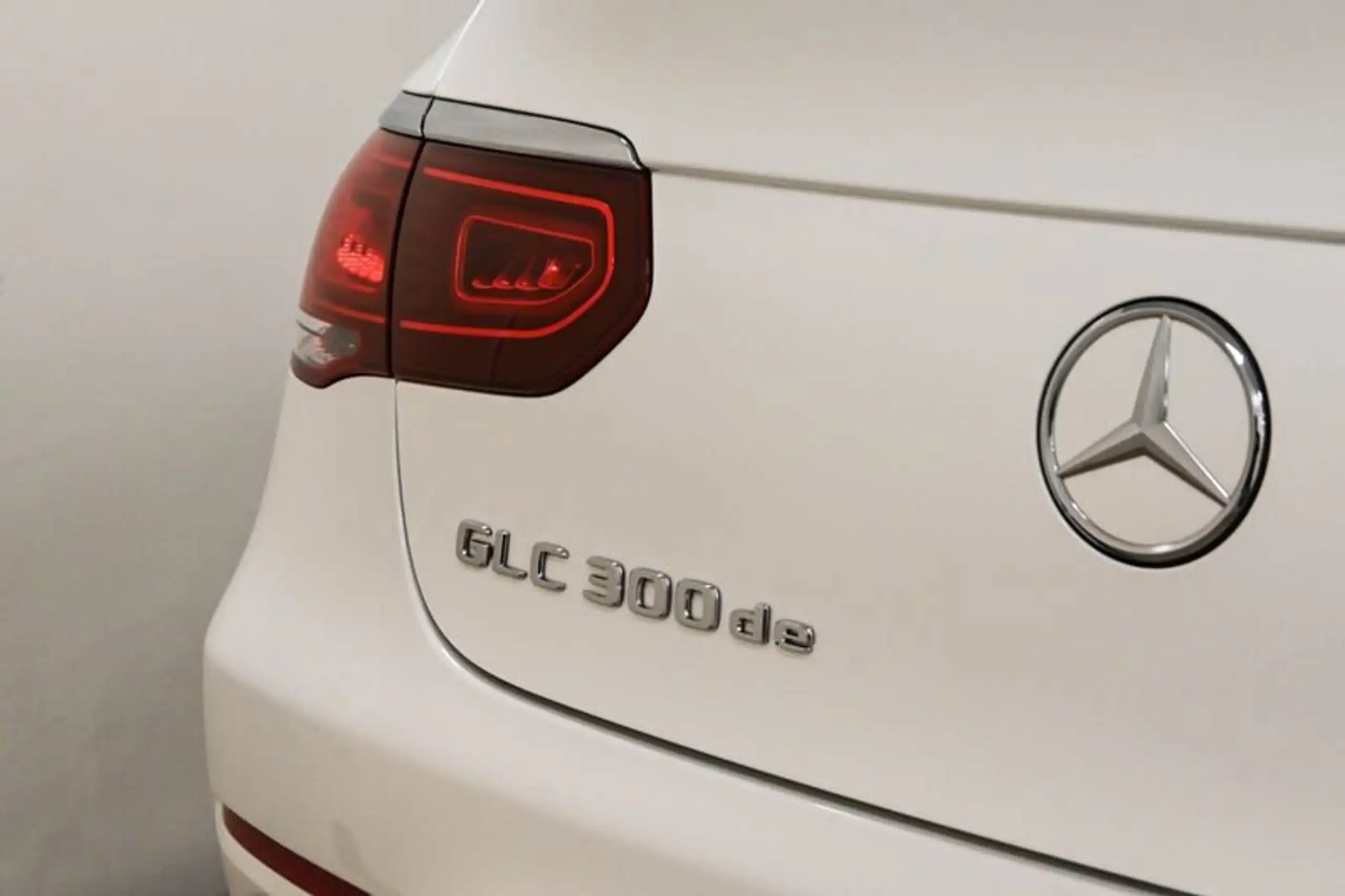 Mercedes-Benz - GLC 300