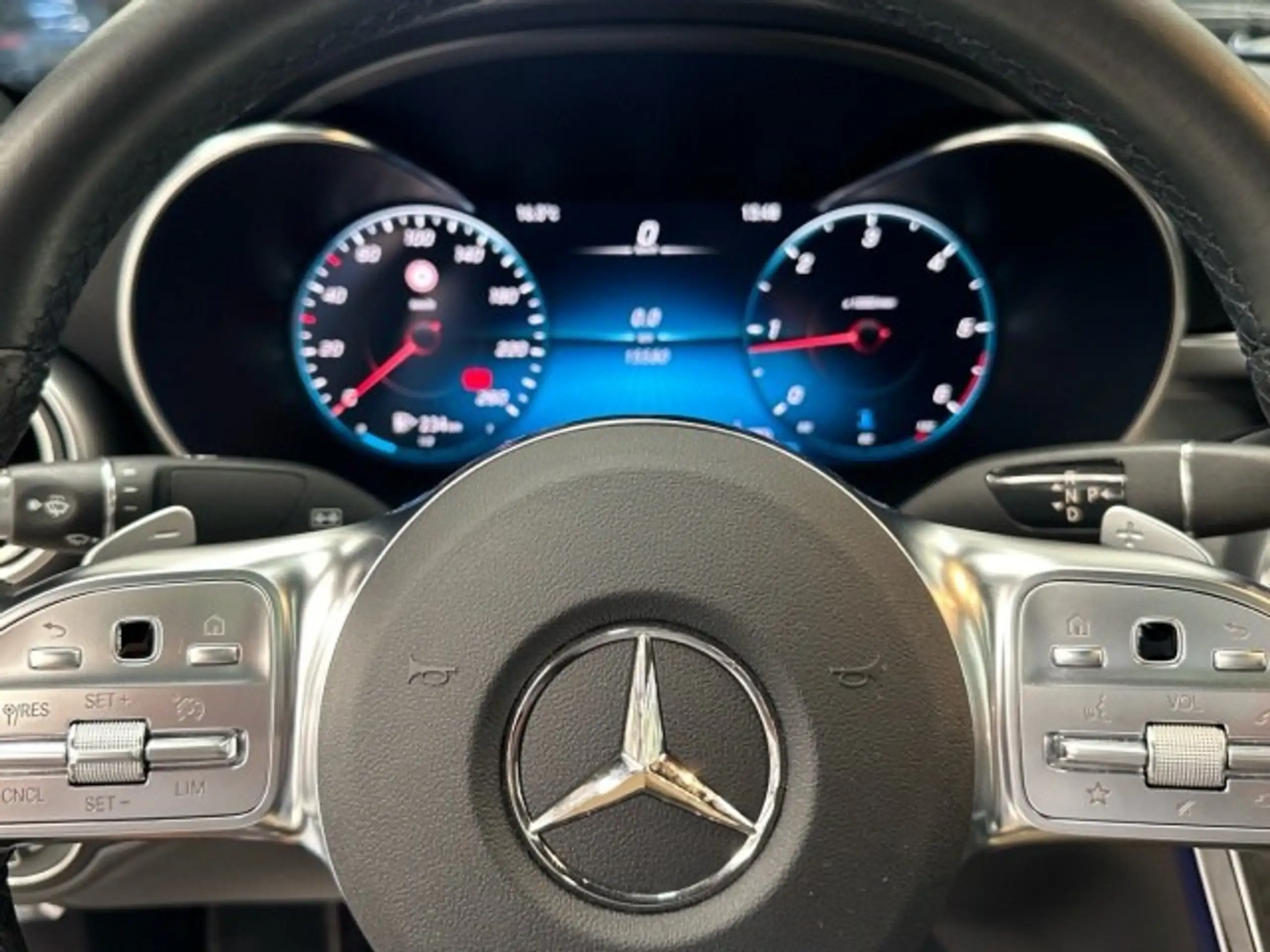 Mercedes-Benz - C 220