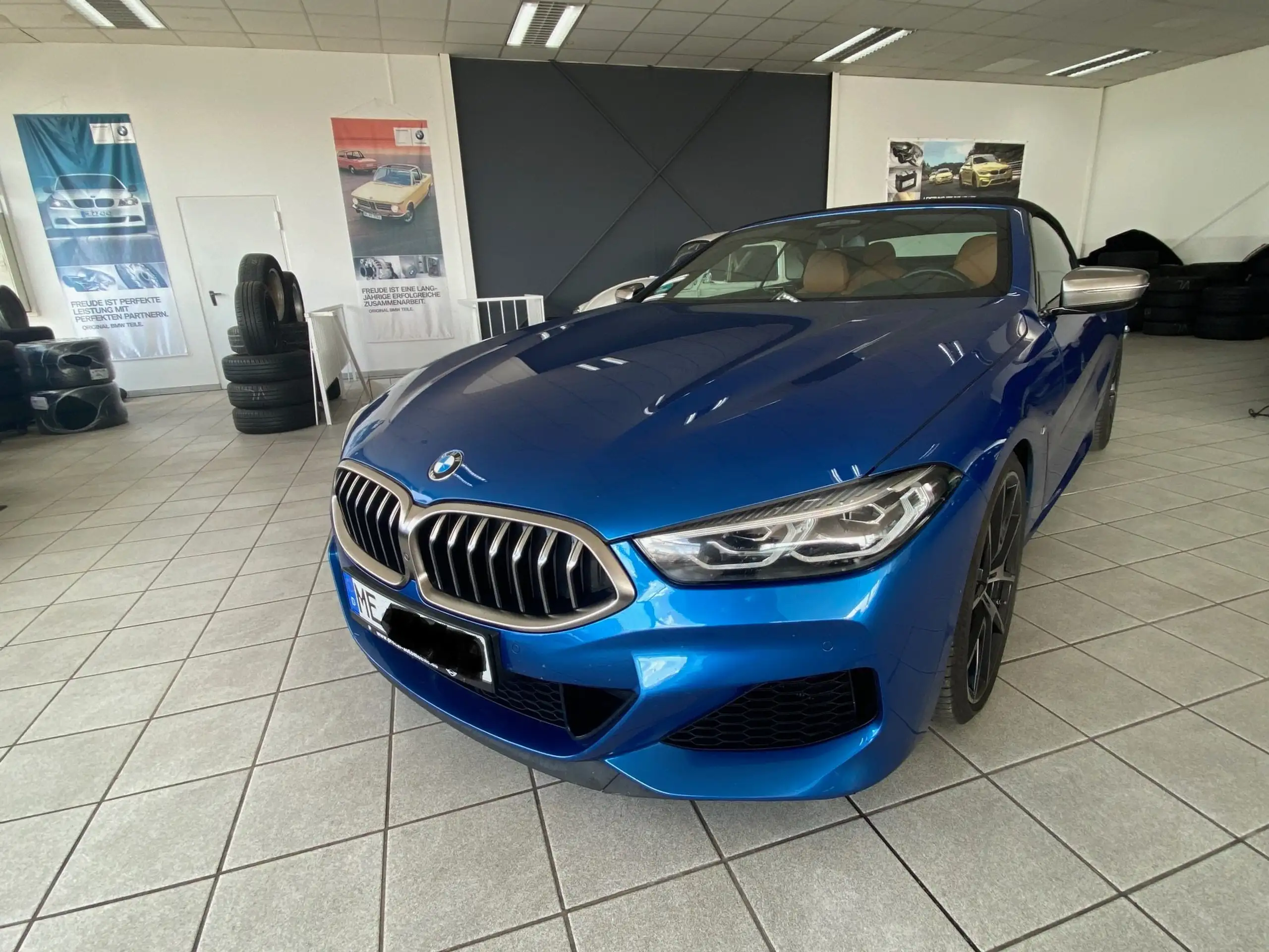 BMW - M850