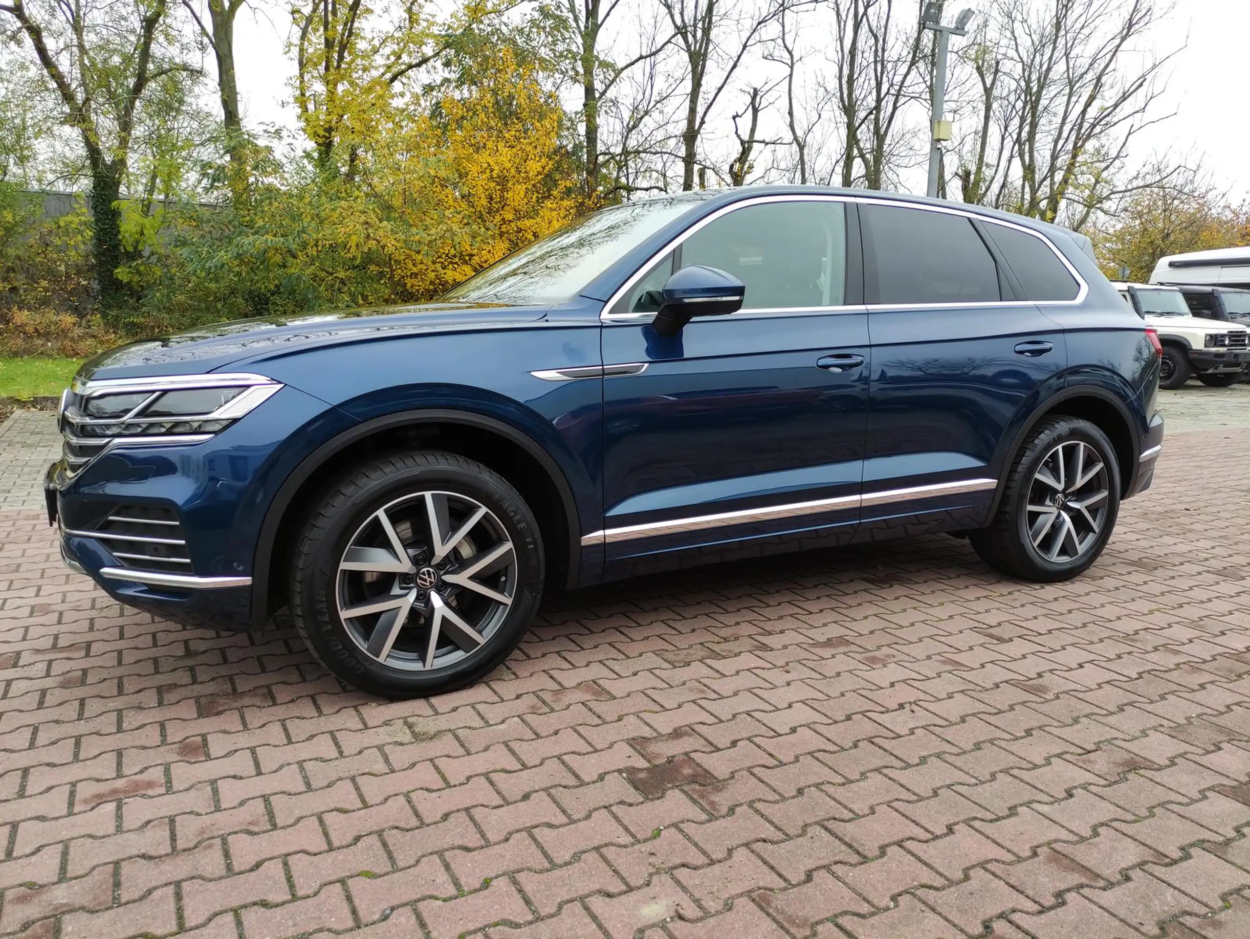 Volkswagen - Touareg