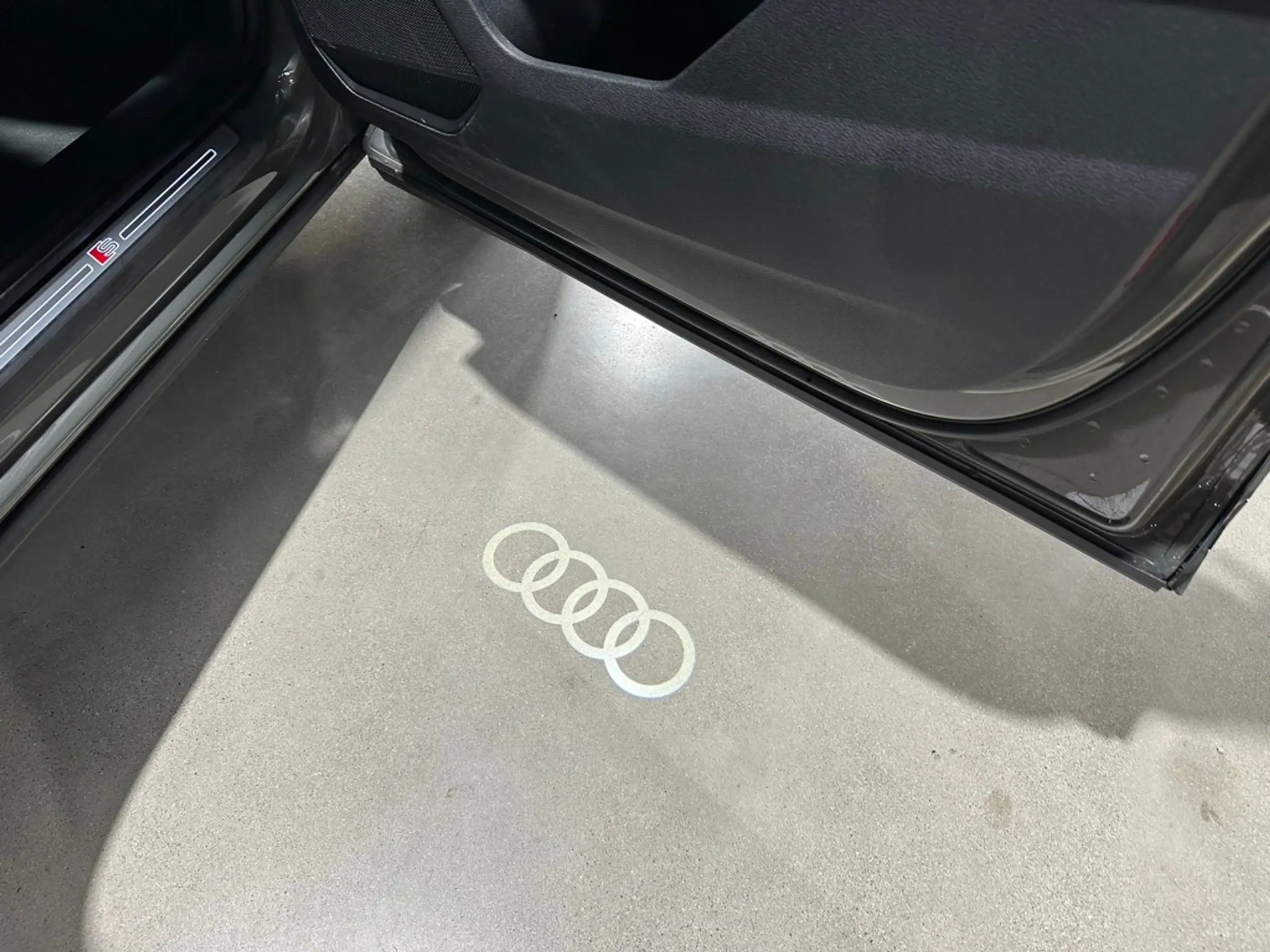 Audi - Q3