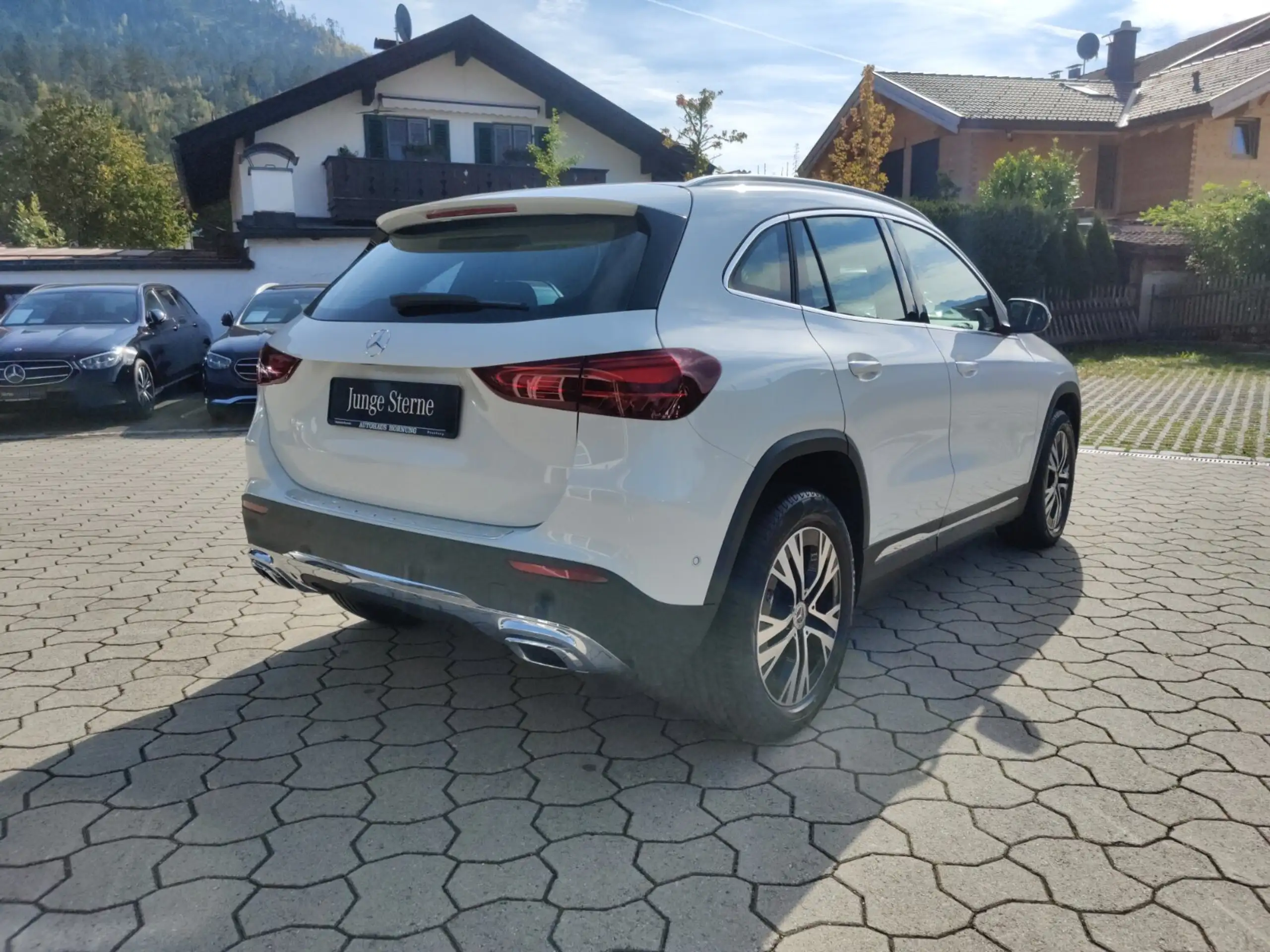 Mercedes-Benz - GLA 250