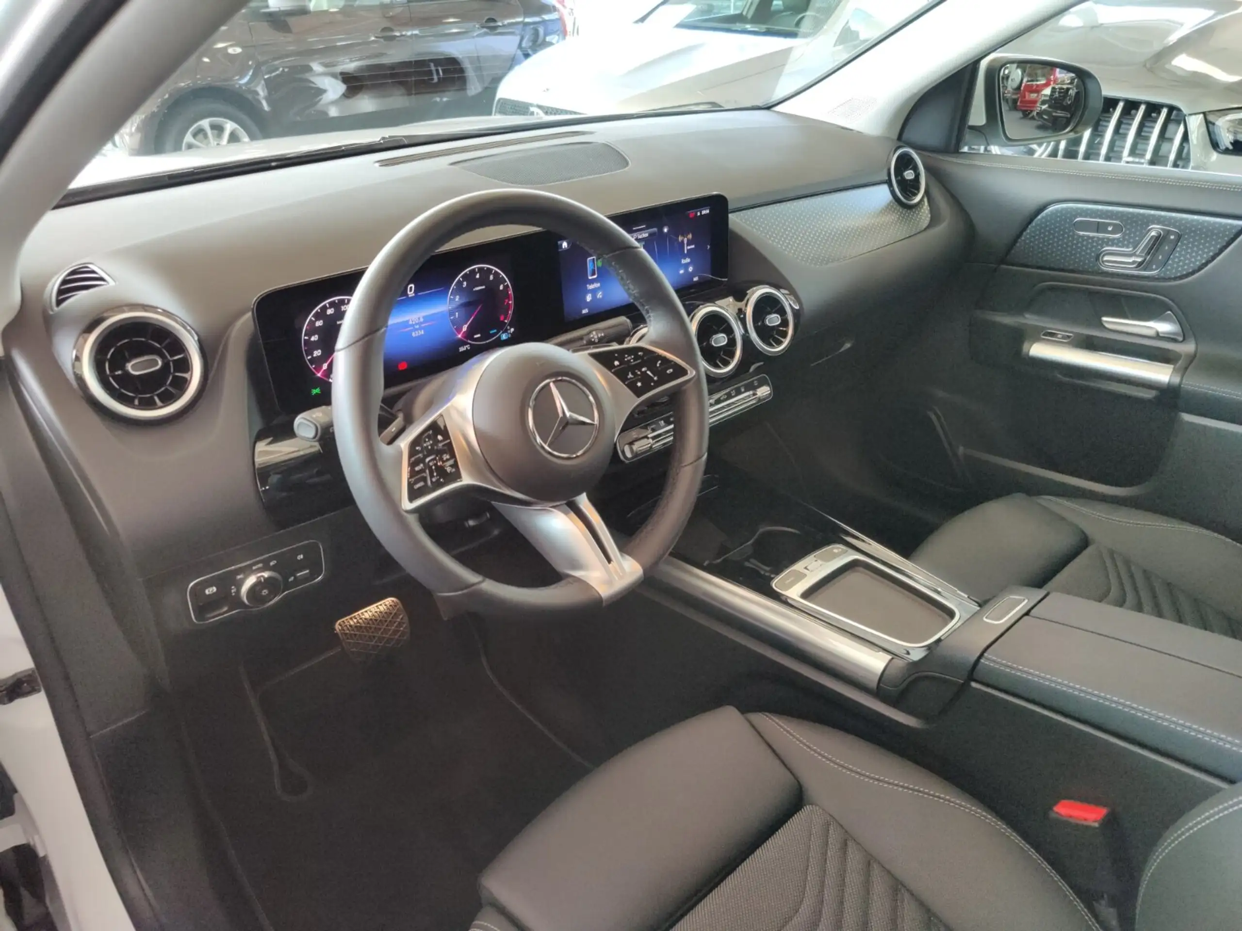 Mercedes-Benz - GLA 250