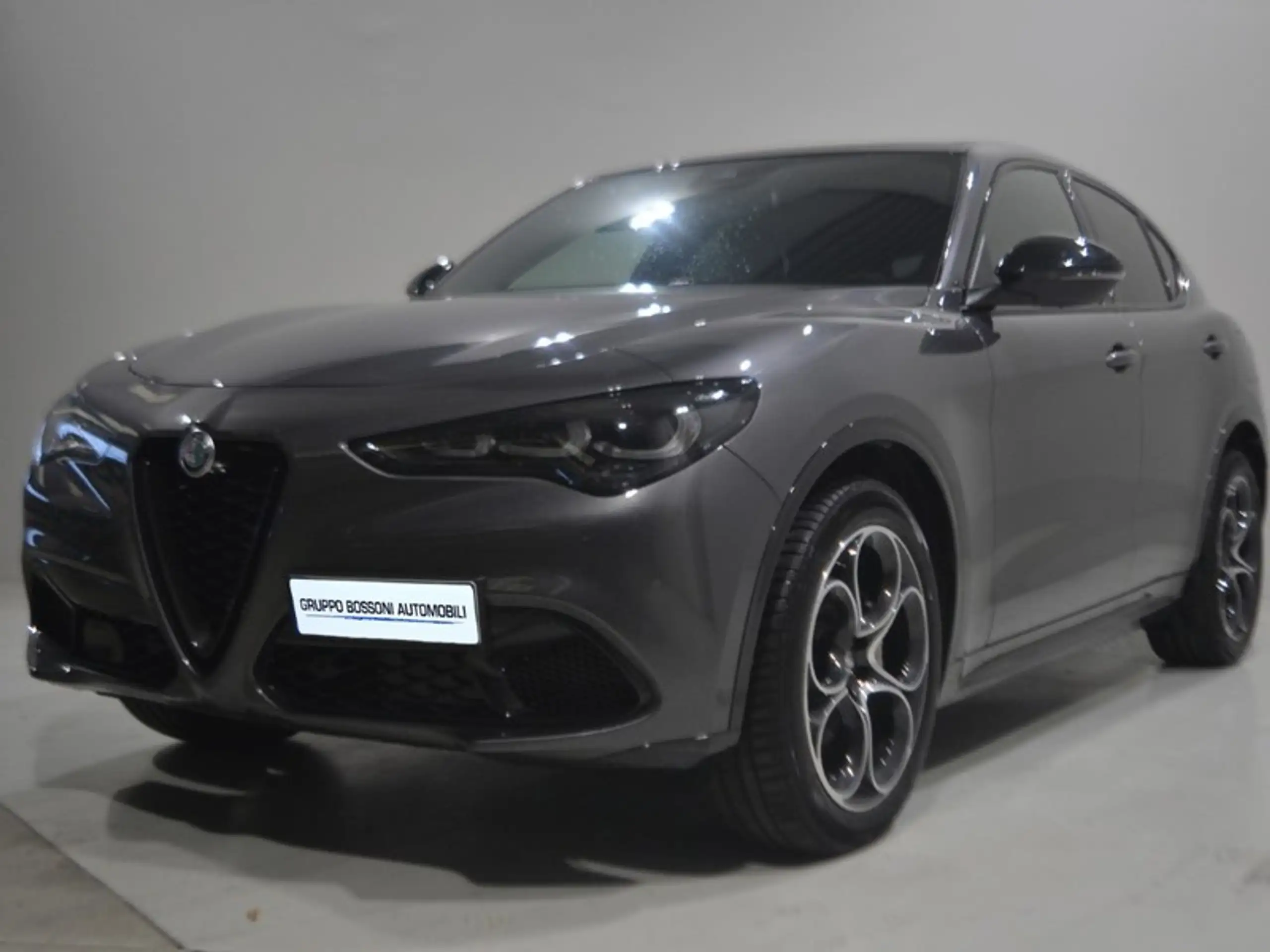 Alfa Romeo Stelvio 2023