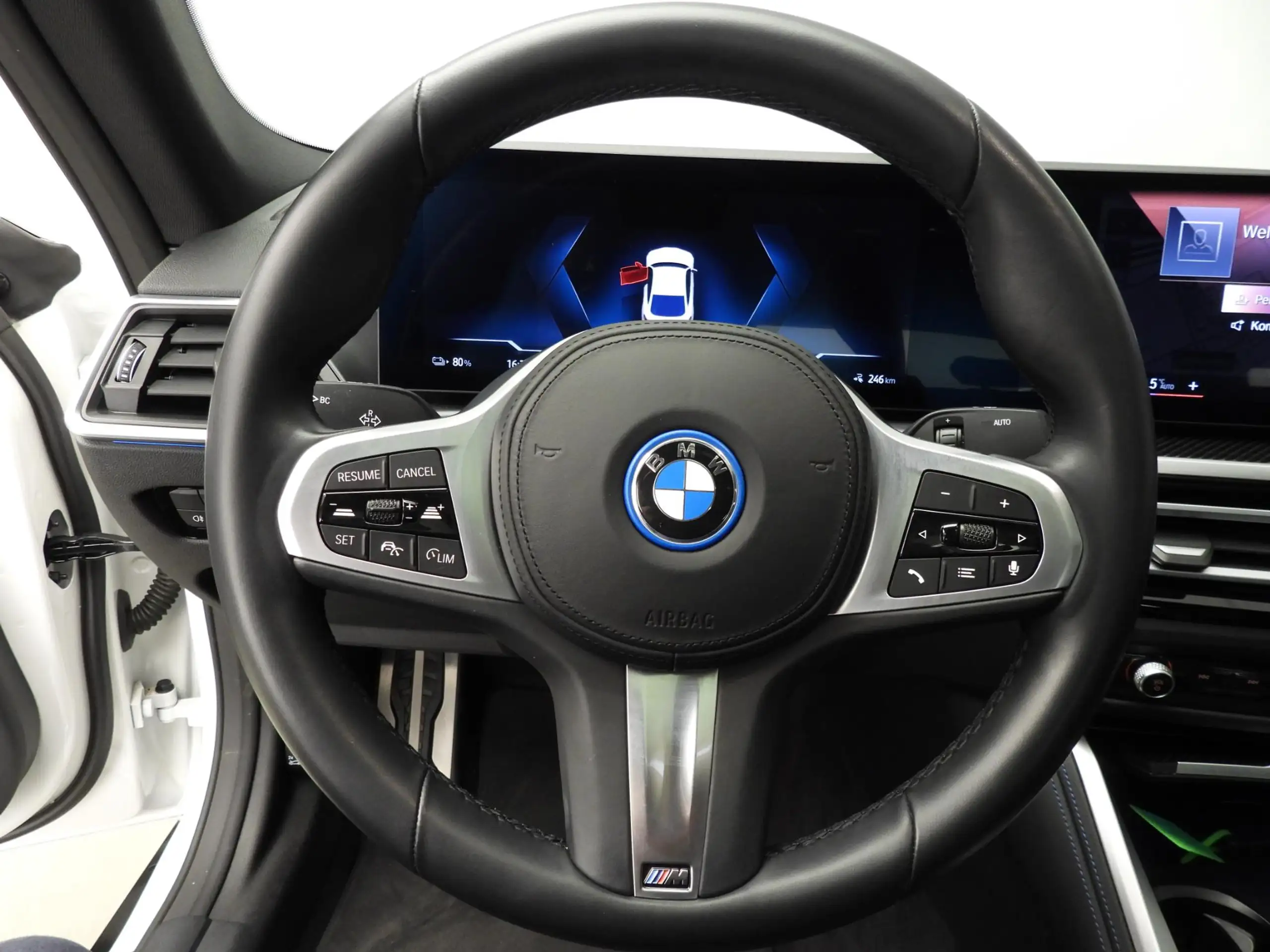 BMW - i4