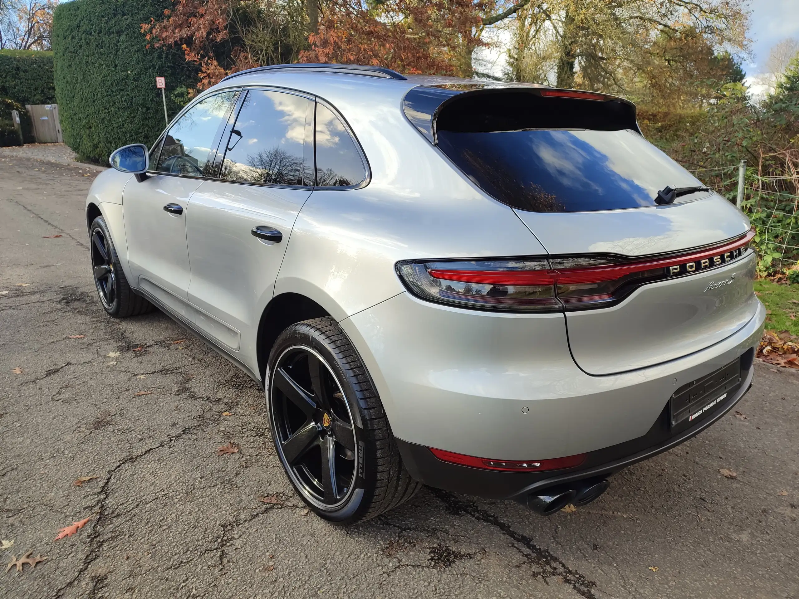 Porsche - Macan