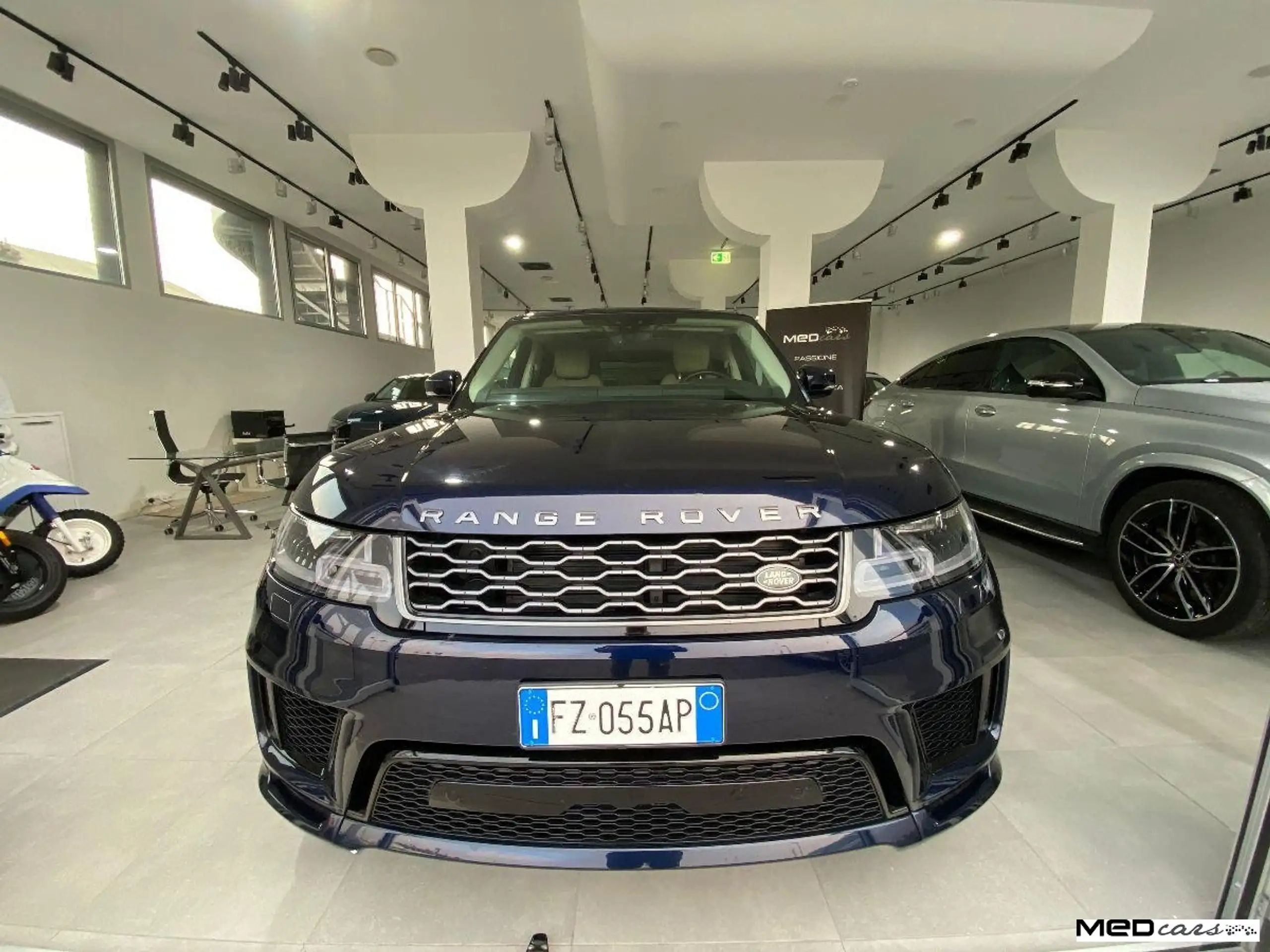 Land Rover - Range Rover Sport