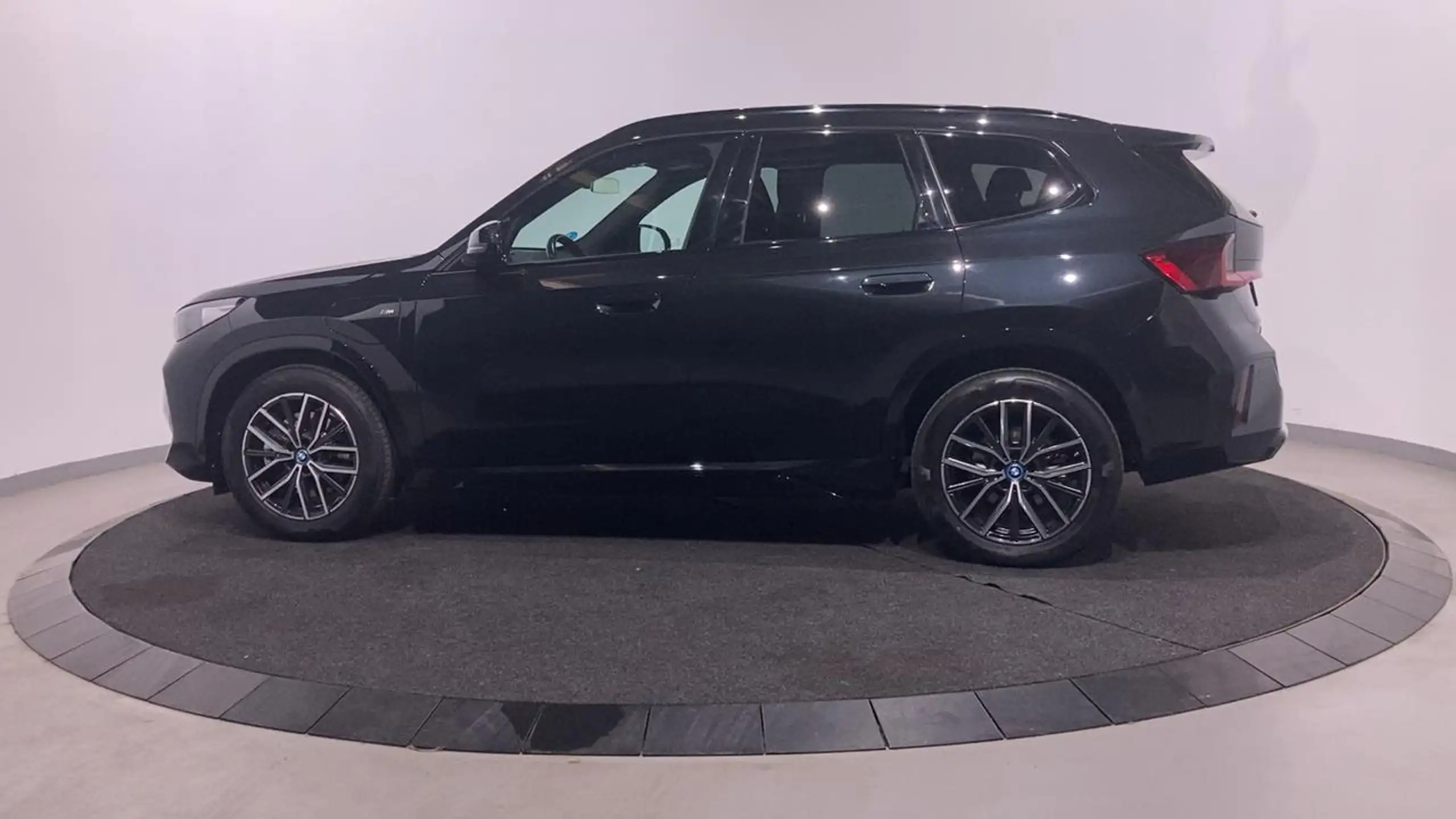 BMW - X1