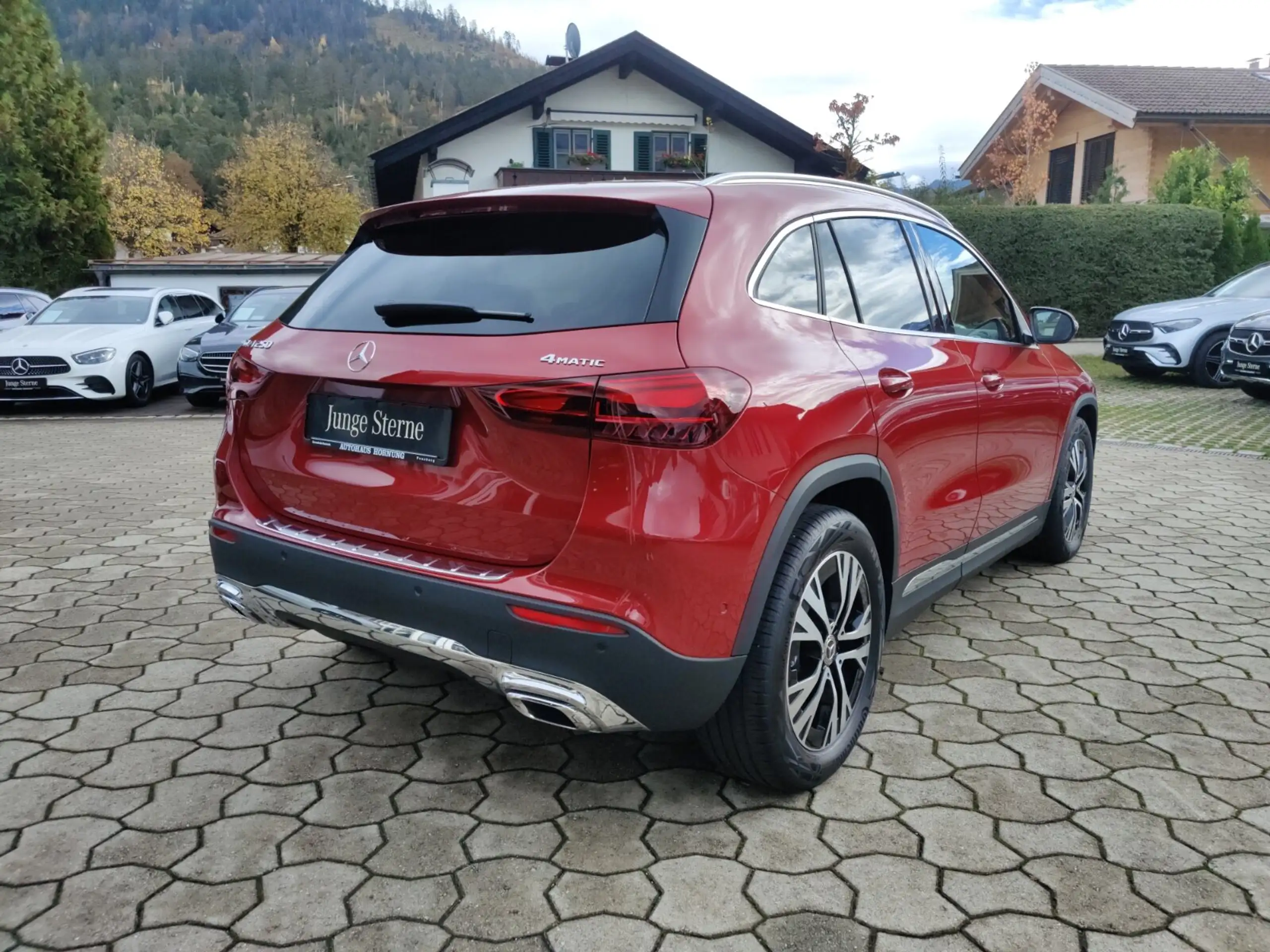 Mercedes-Benz - GLA 250