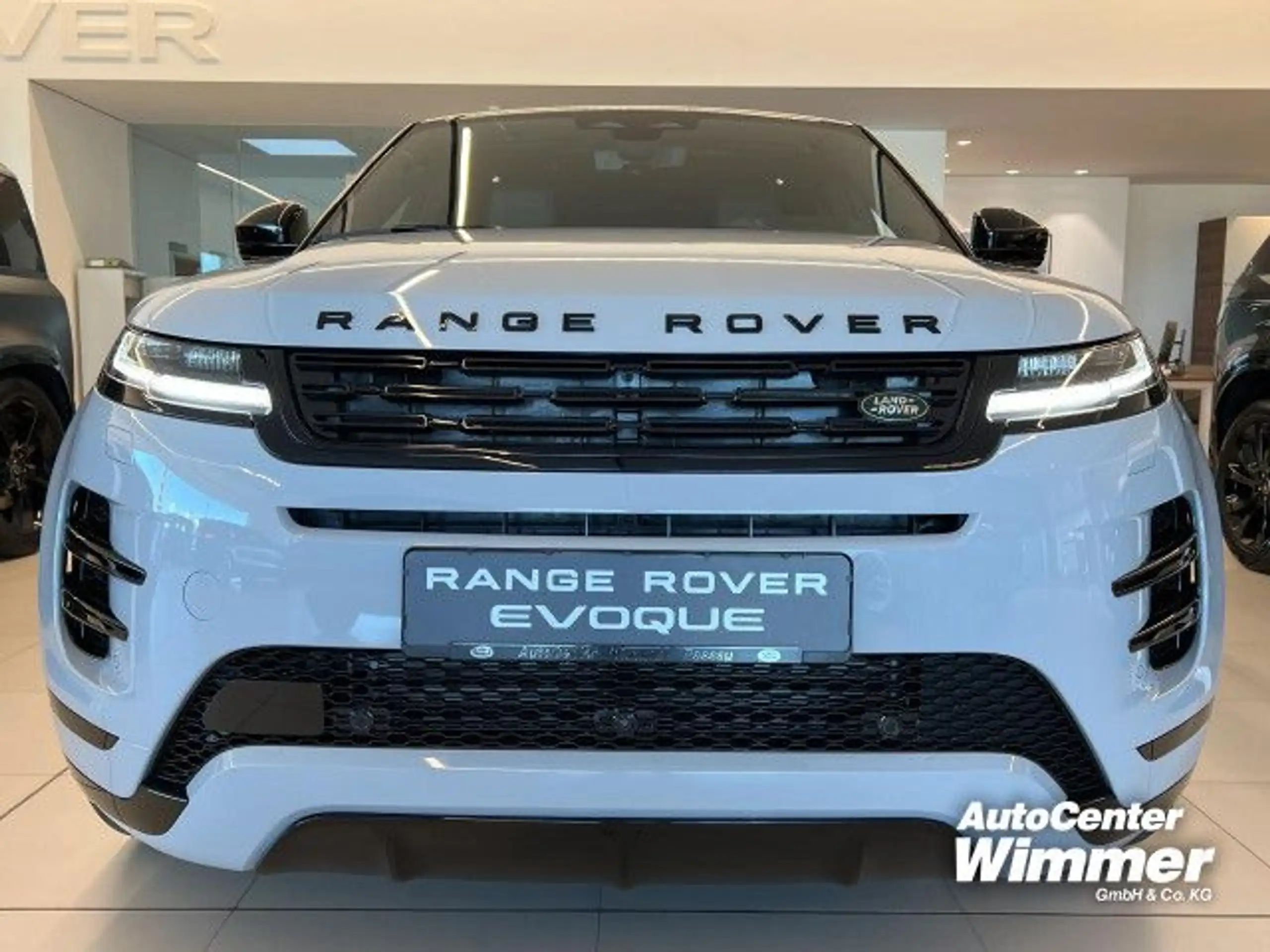 Land Rover - Range Rover Evoque