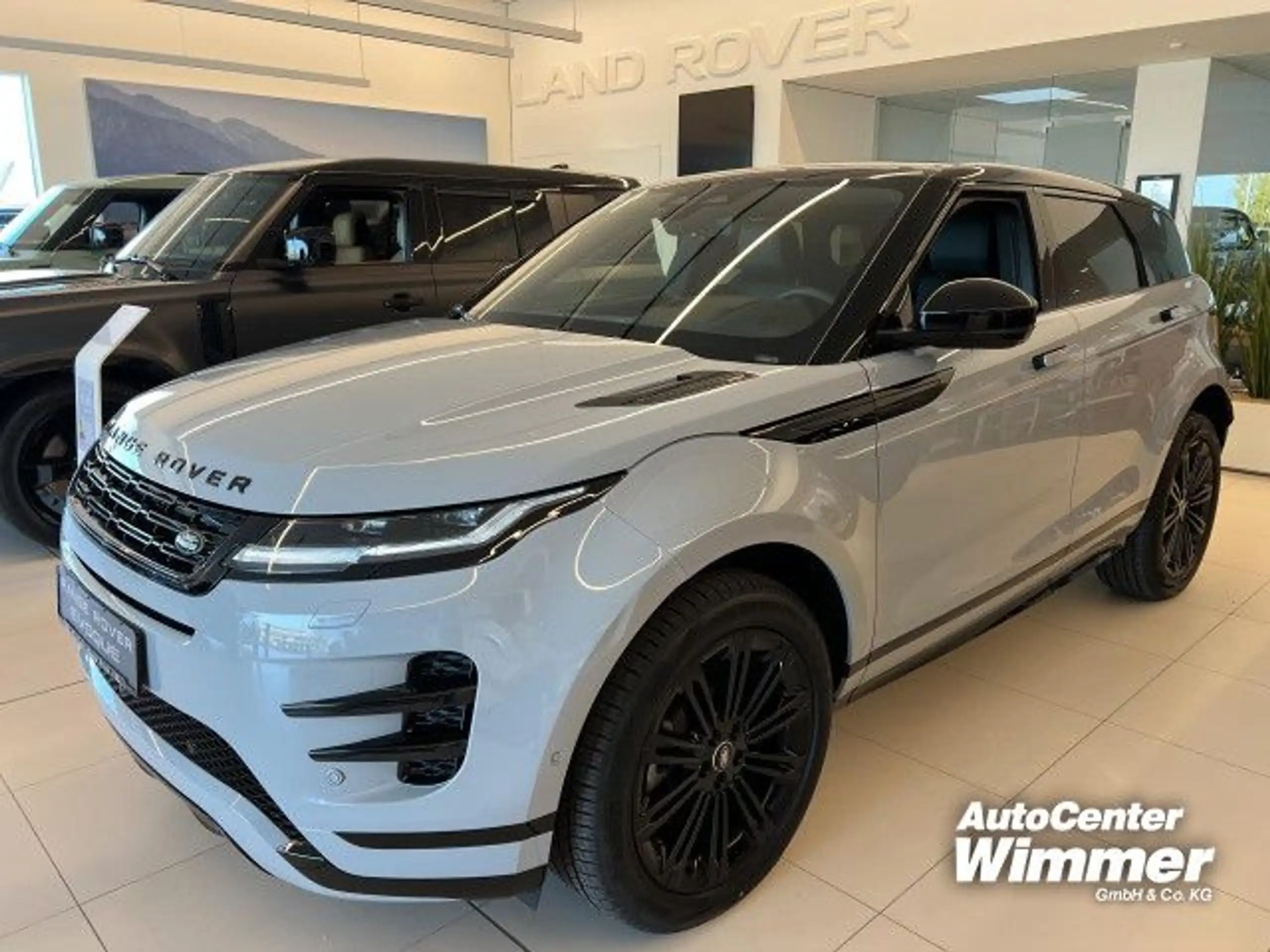 Land Rover - Range Rover Evoque