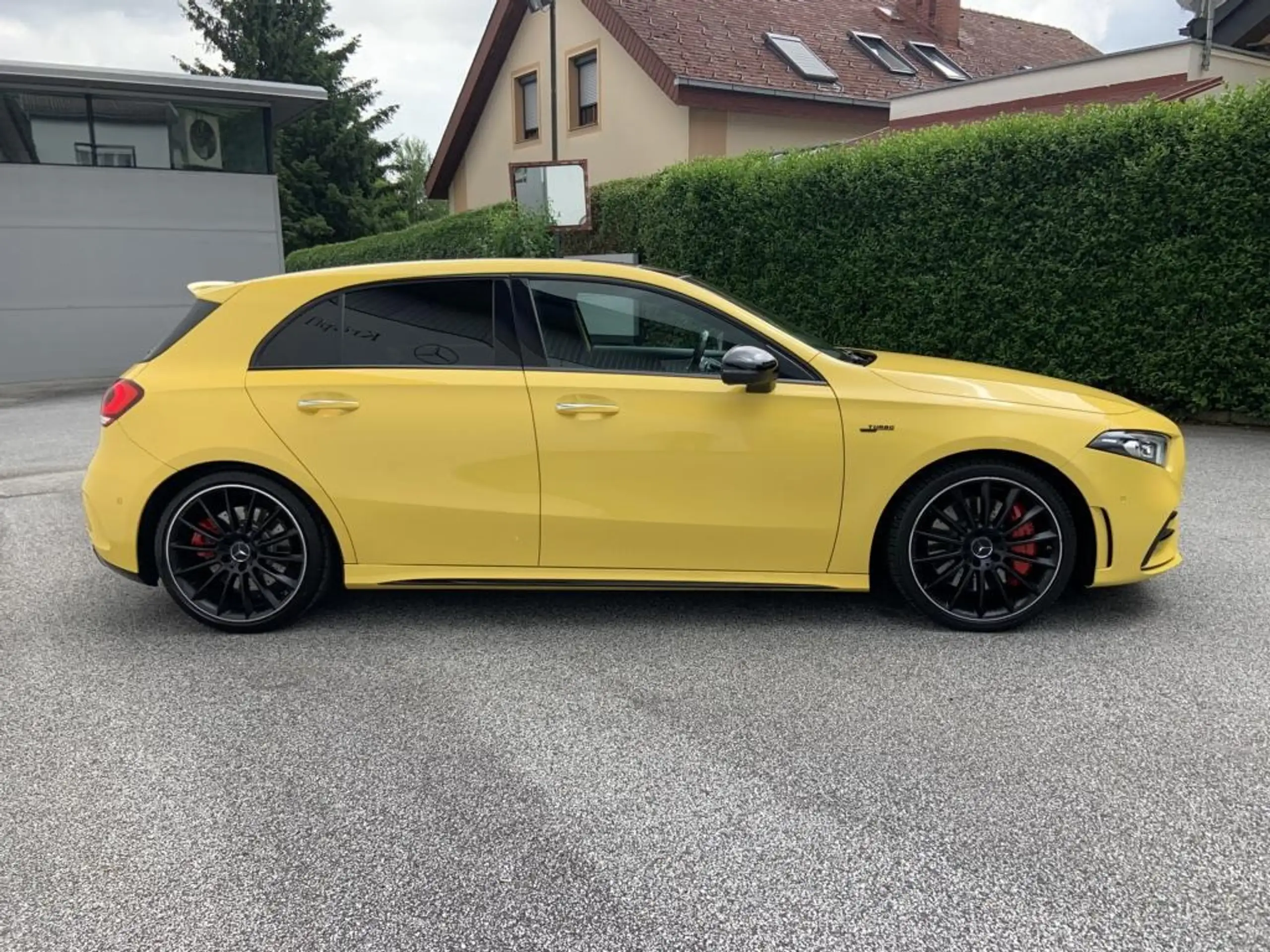 Mercedes-Benz - A 35 AMG