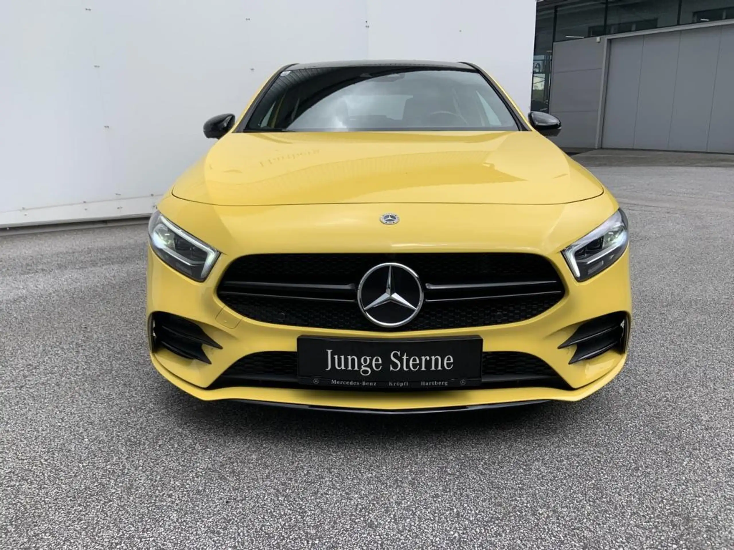 Mercedes-Benz - A 35 AMG