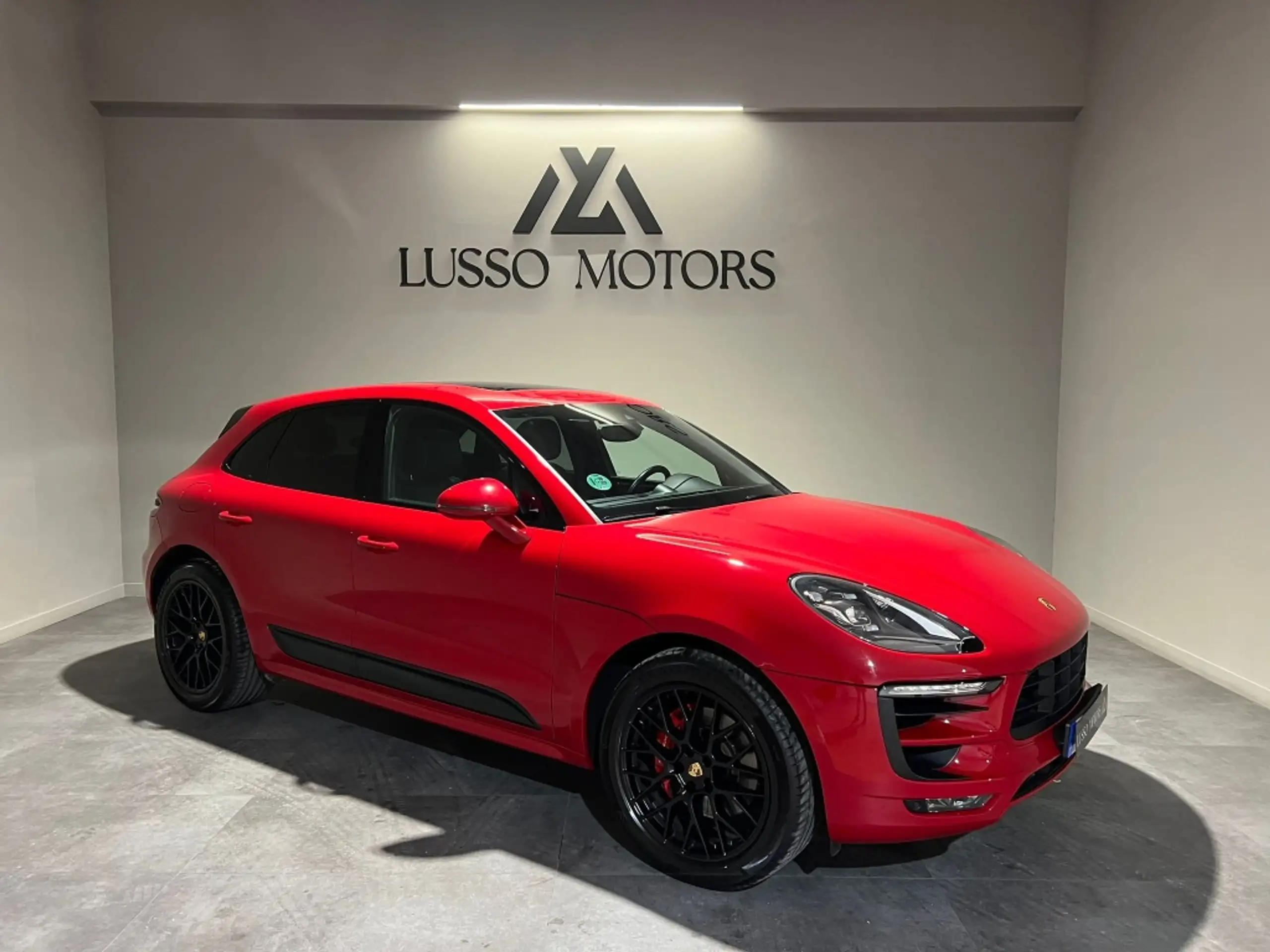 Porsche - Macan