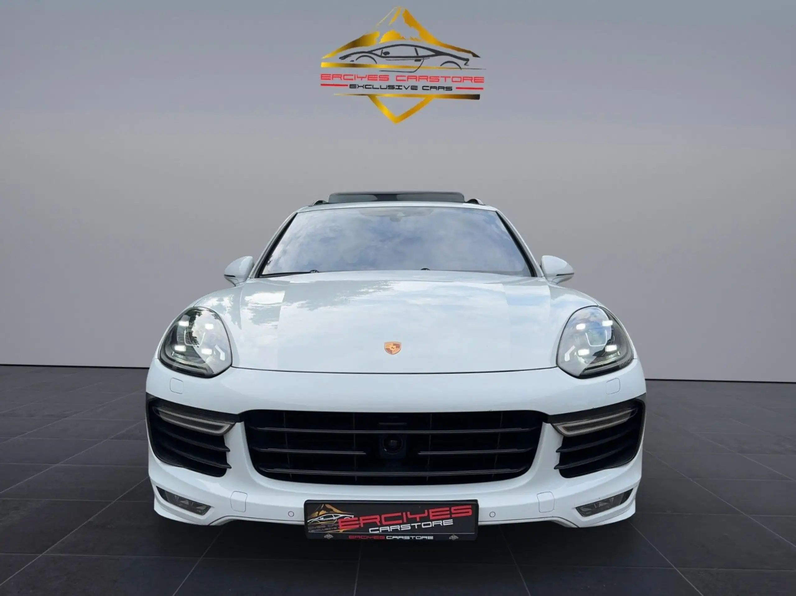 Porsche - Cayenne