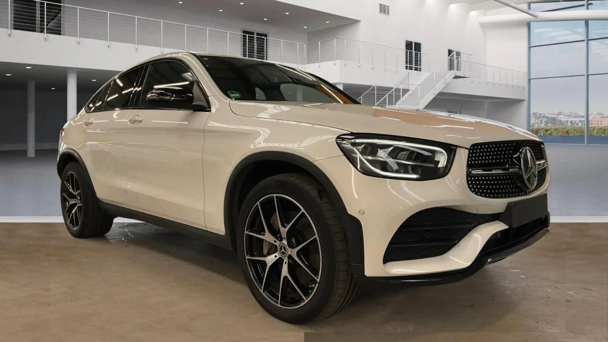 Mercedes-Benz - GLC 300