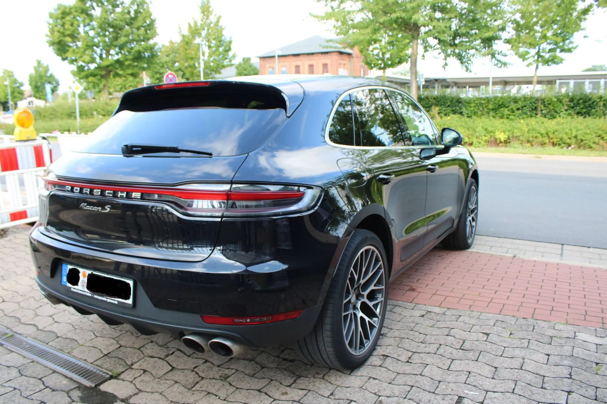 Porsche - Macan