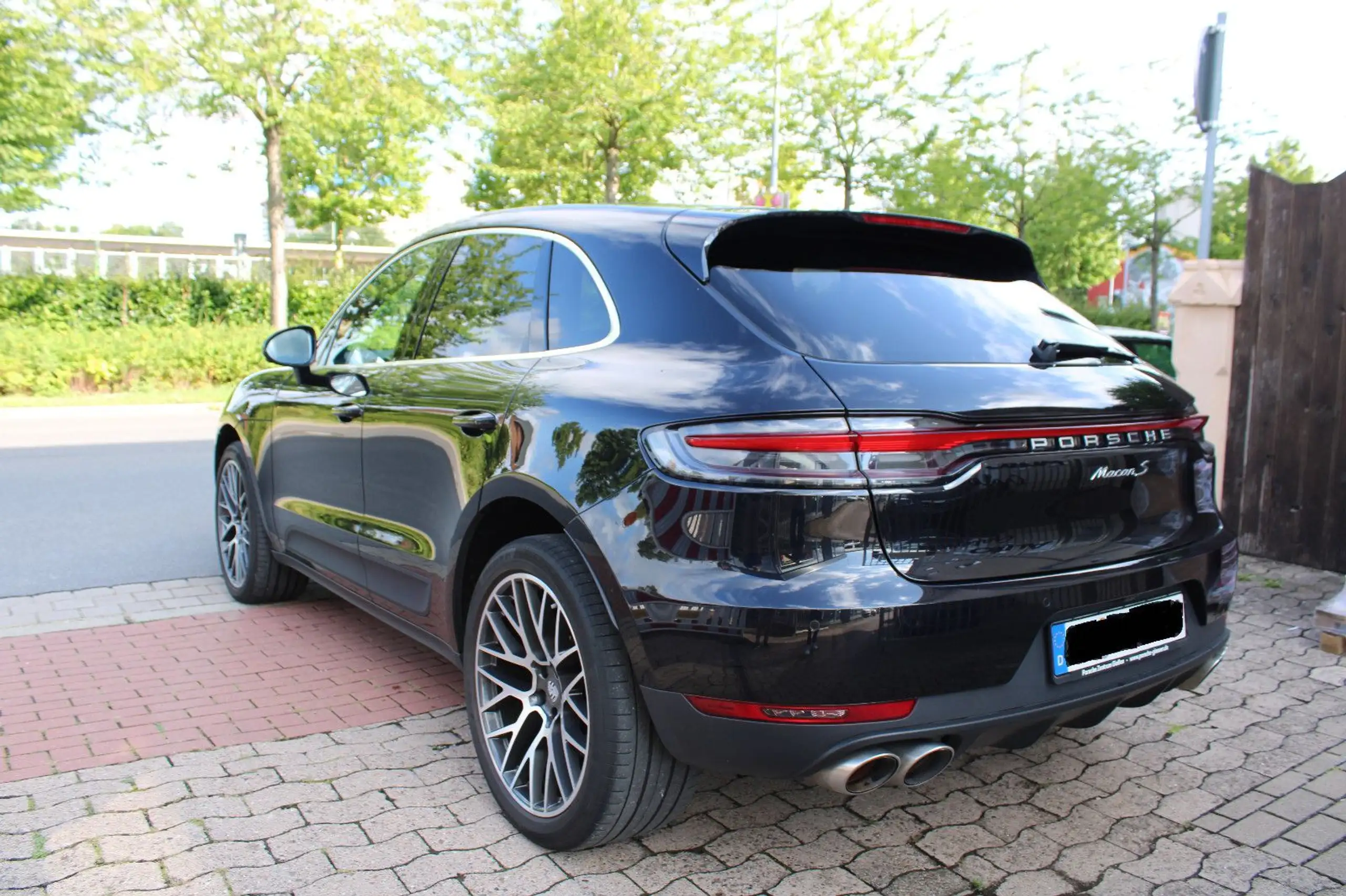 Porsche - Macan