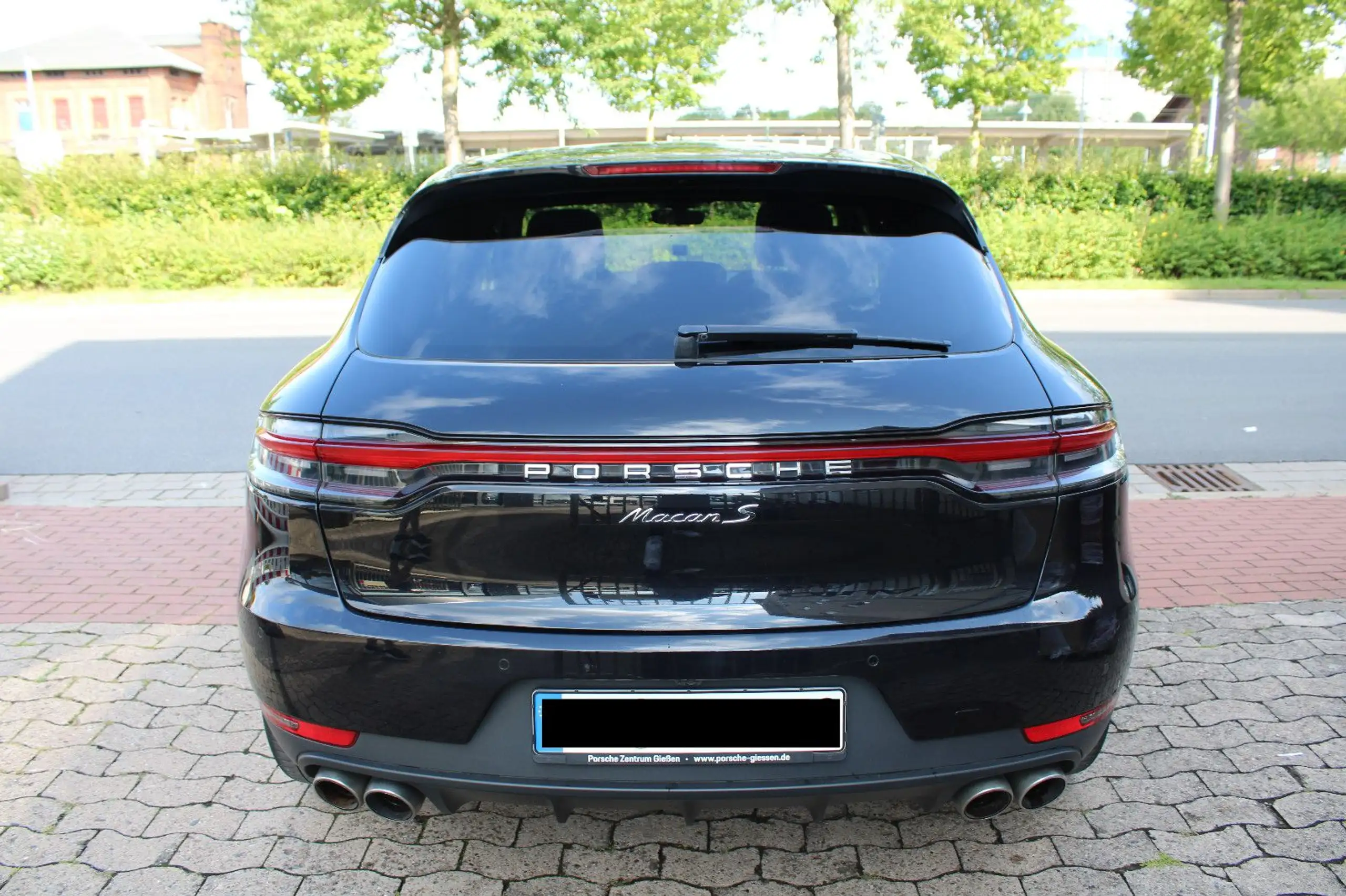 Porsche - Macan