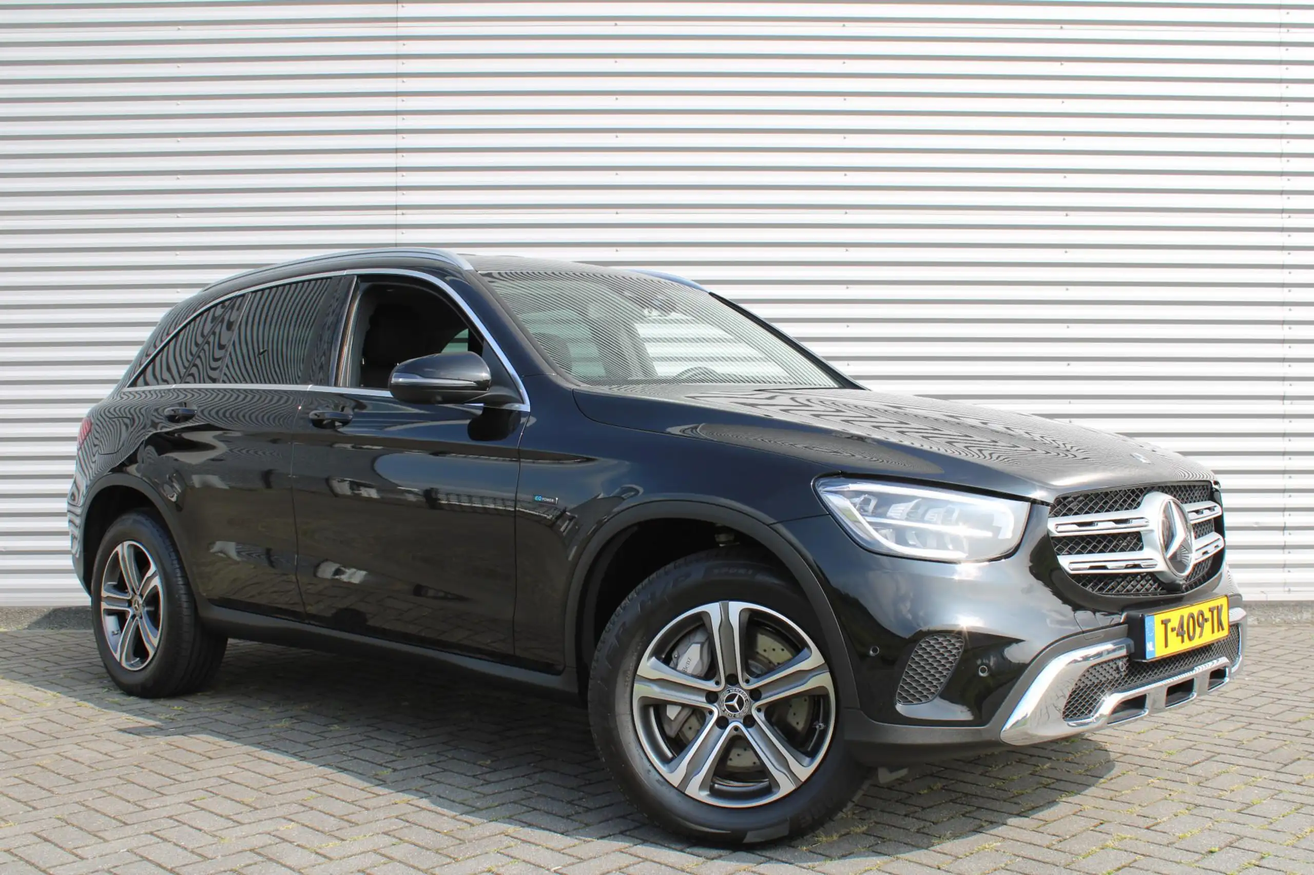 Mercedes-Benz - GLC 300