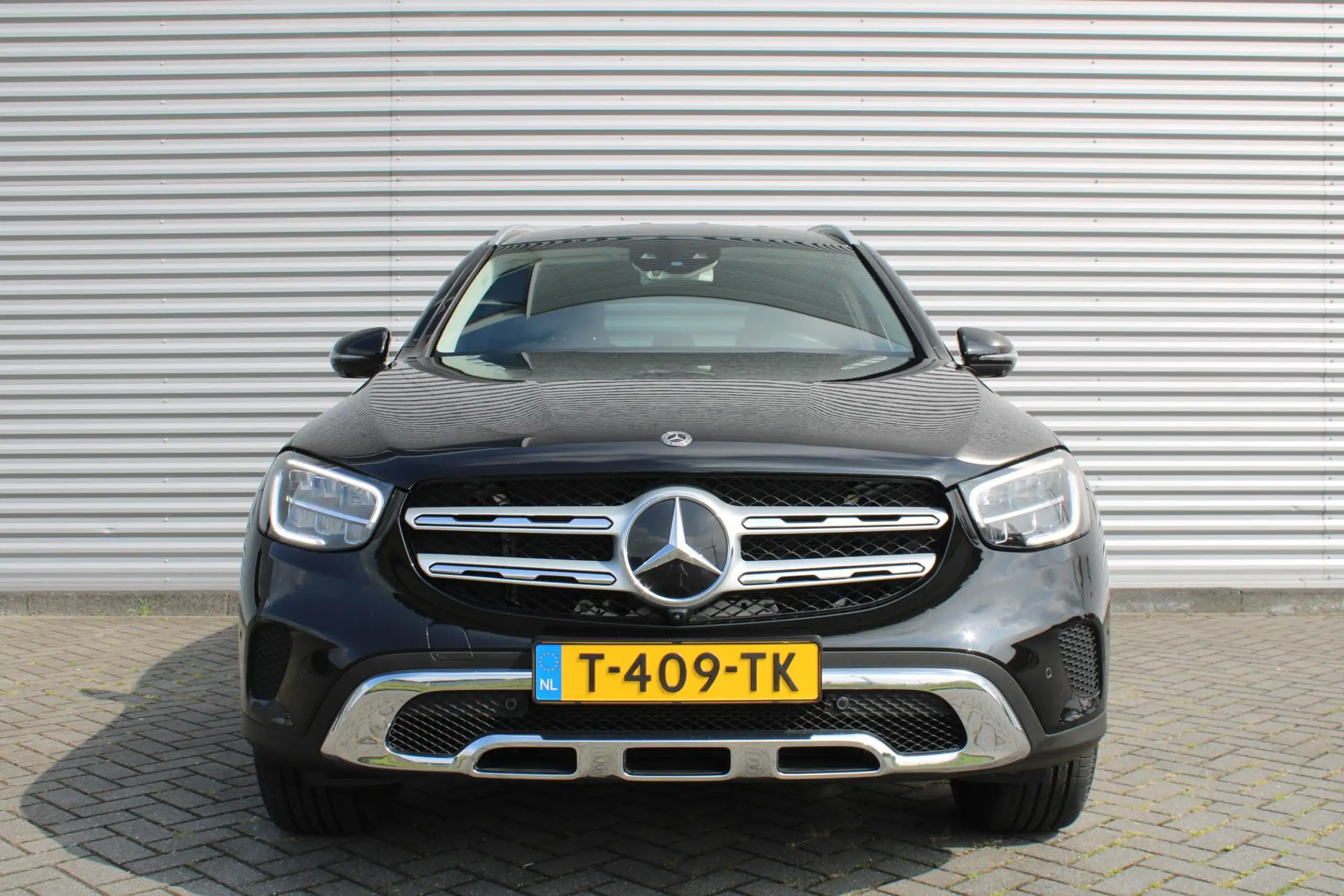 Mercedes-Benz - GLC 300