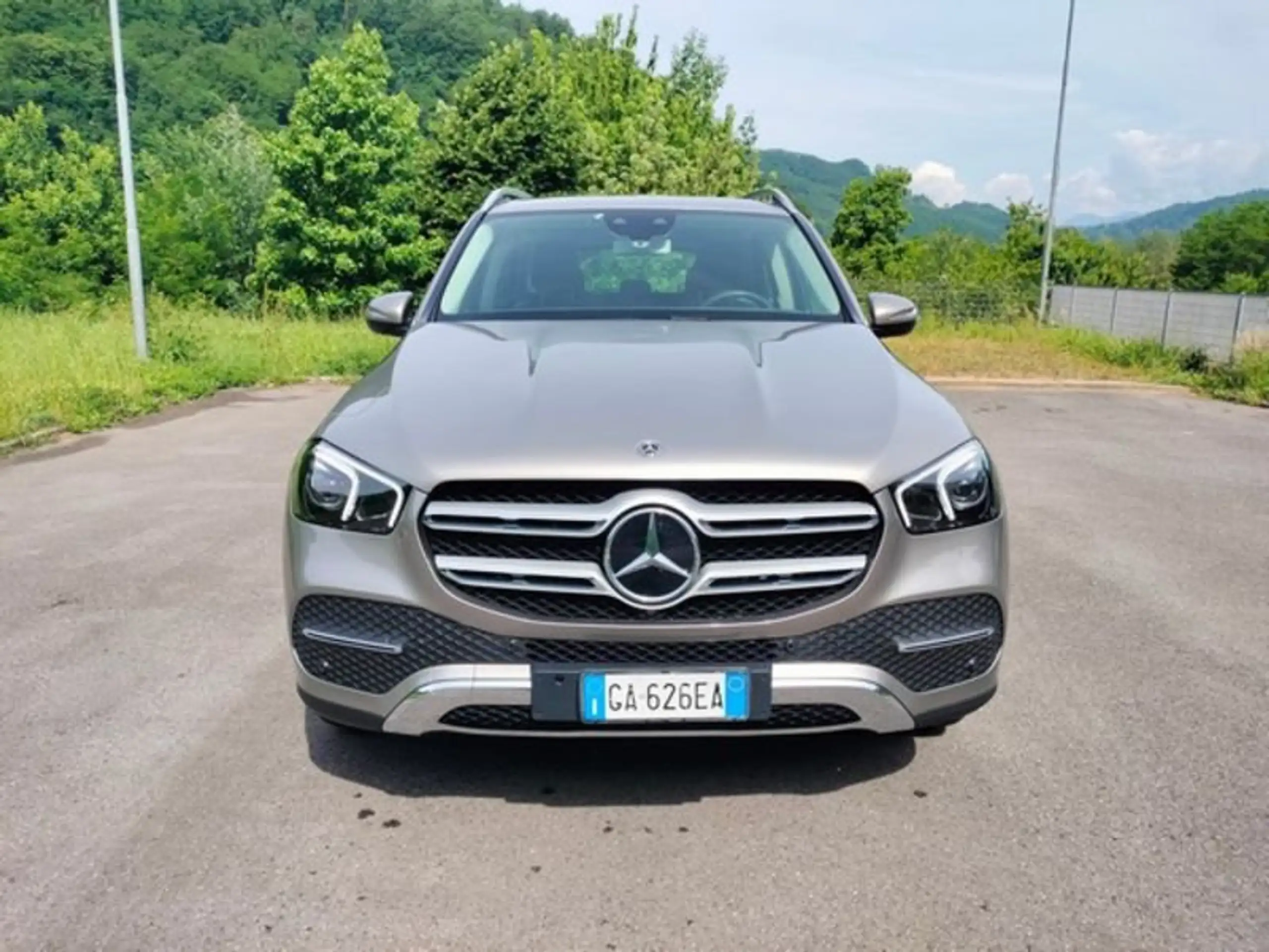 Mercedes-Benz - GLE 300