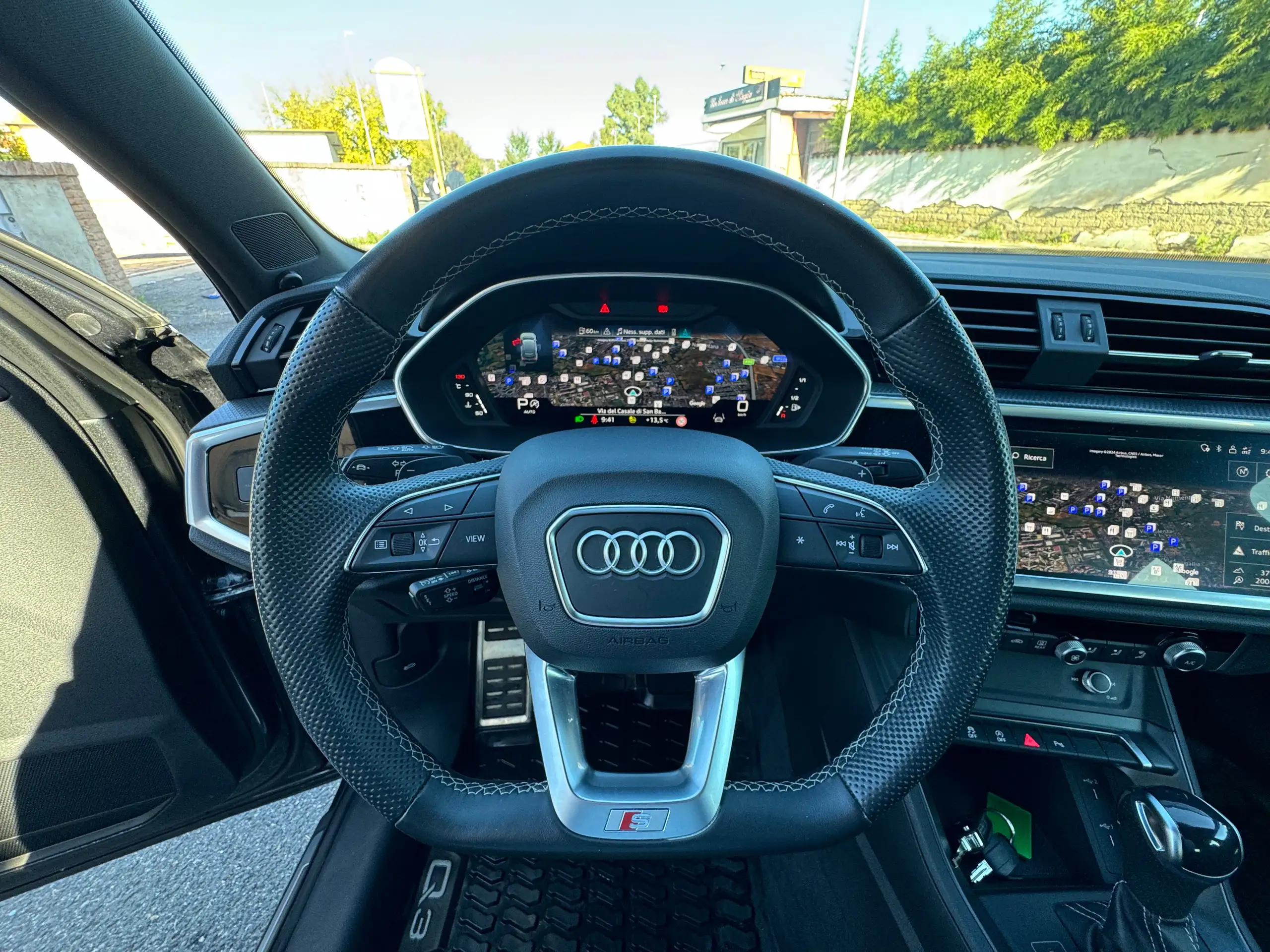 Audi - Q3